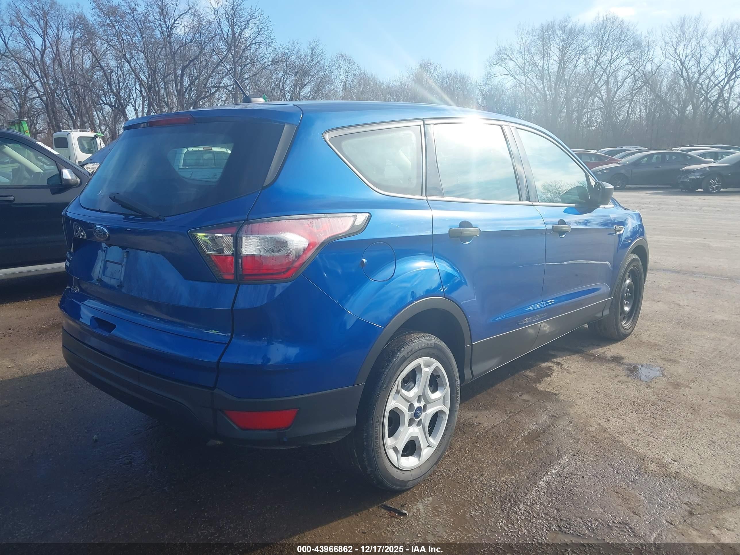 FORD ESCAPE image 4
