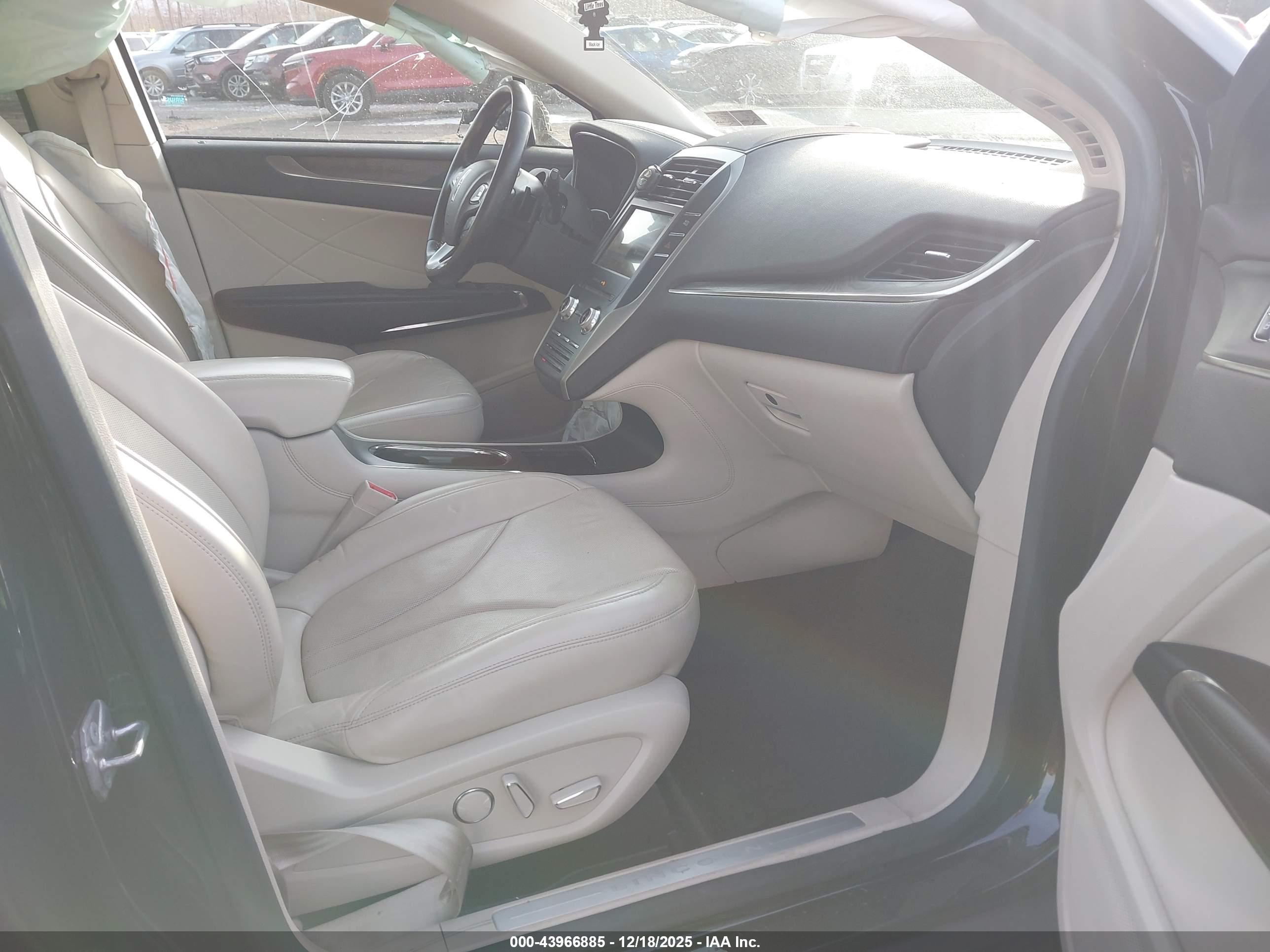 LINCOLN MKC image 5