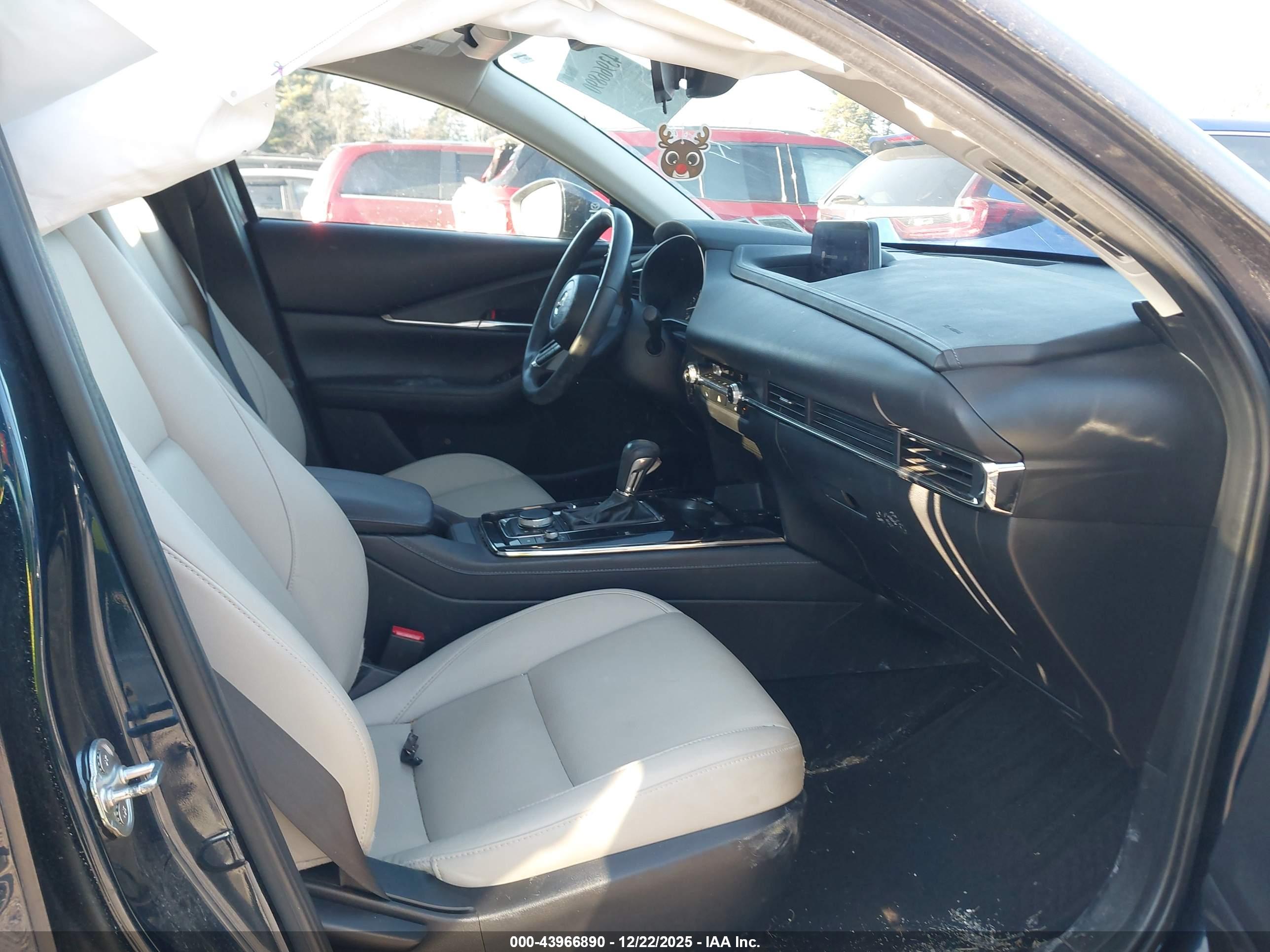 MAZDA CX-30 image 5