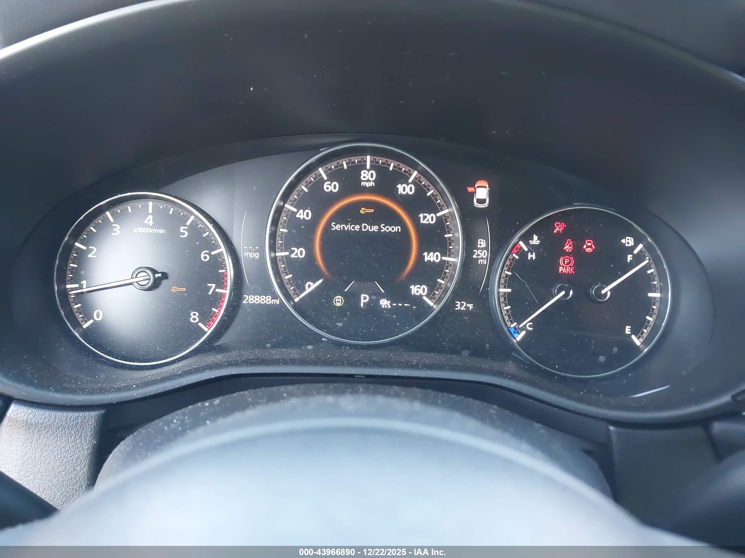 MAZDA CX-30 image 7
