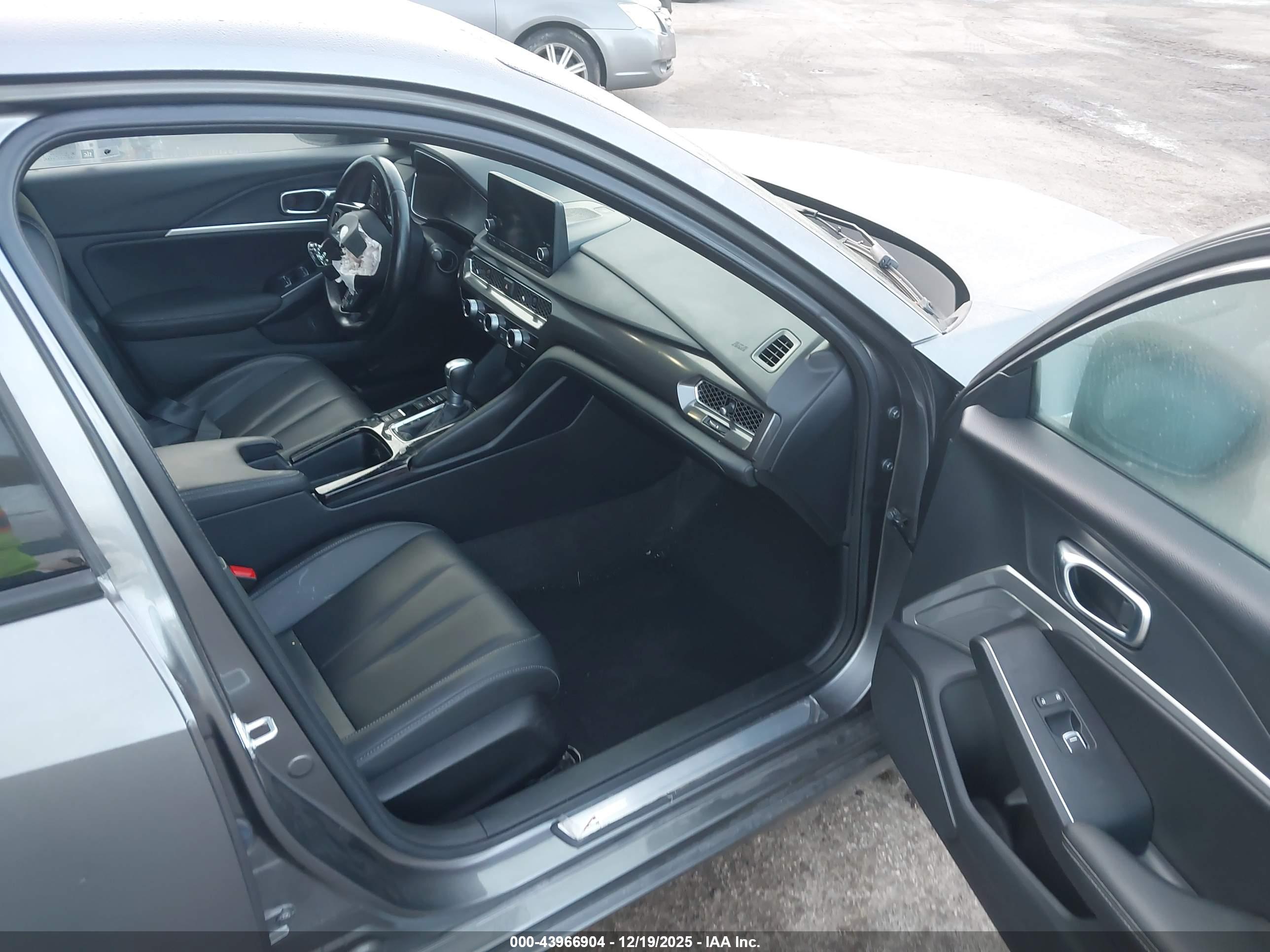 ACURA INTEGRA image 5