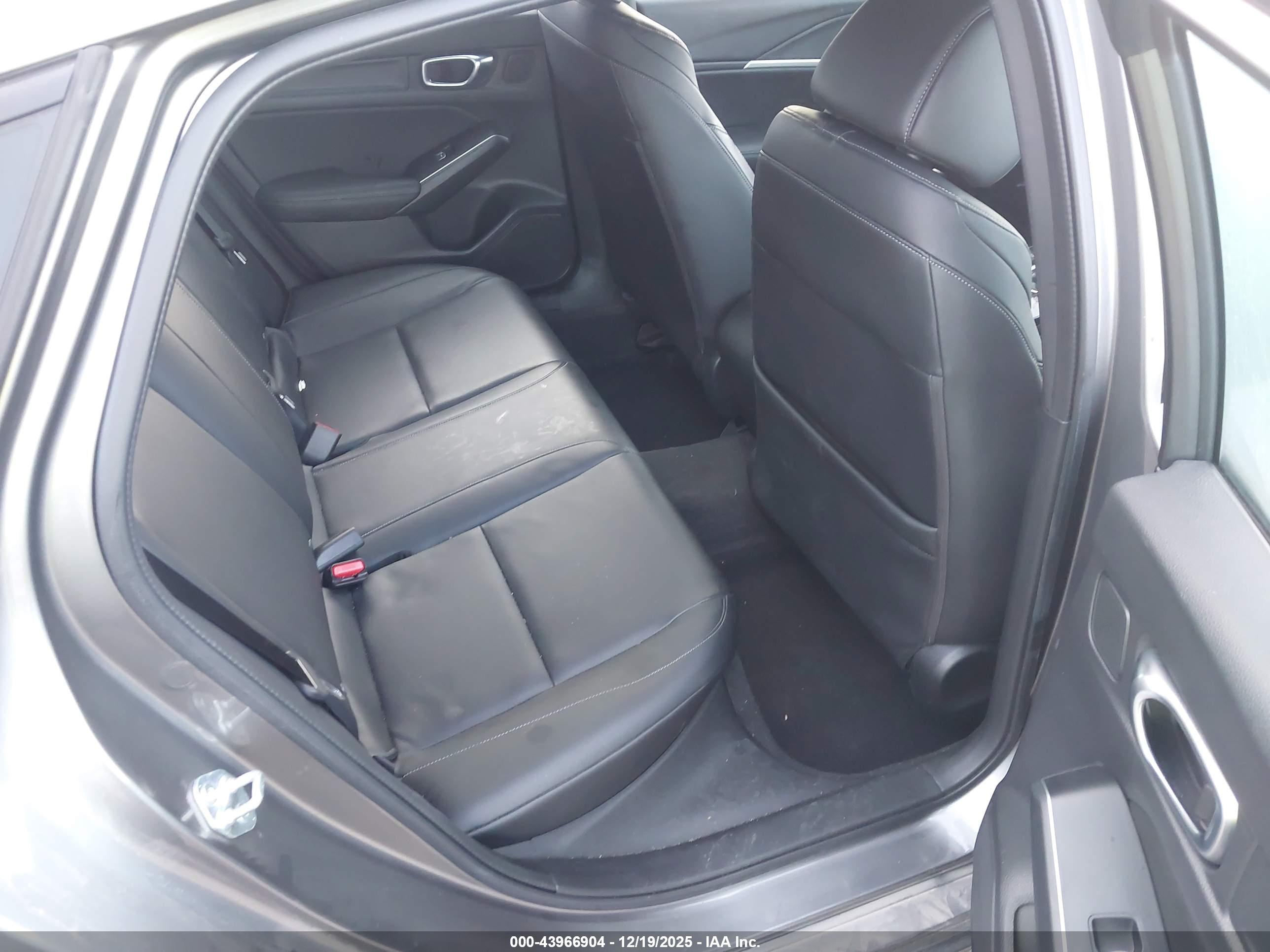 ACURA INTEGRA image 8