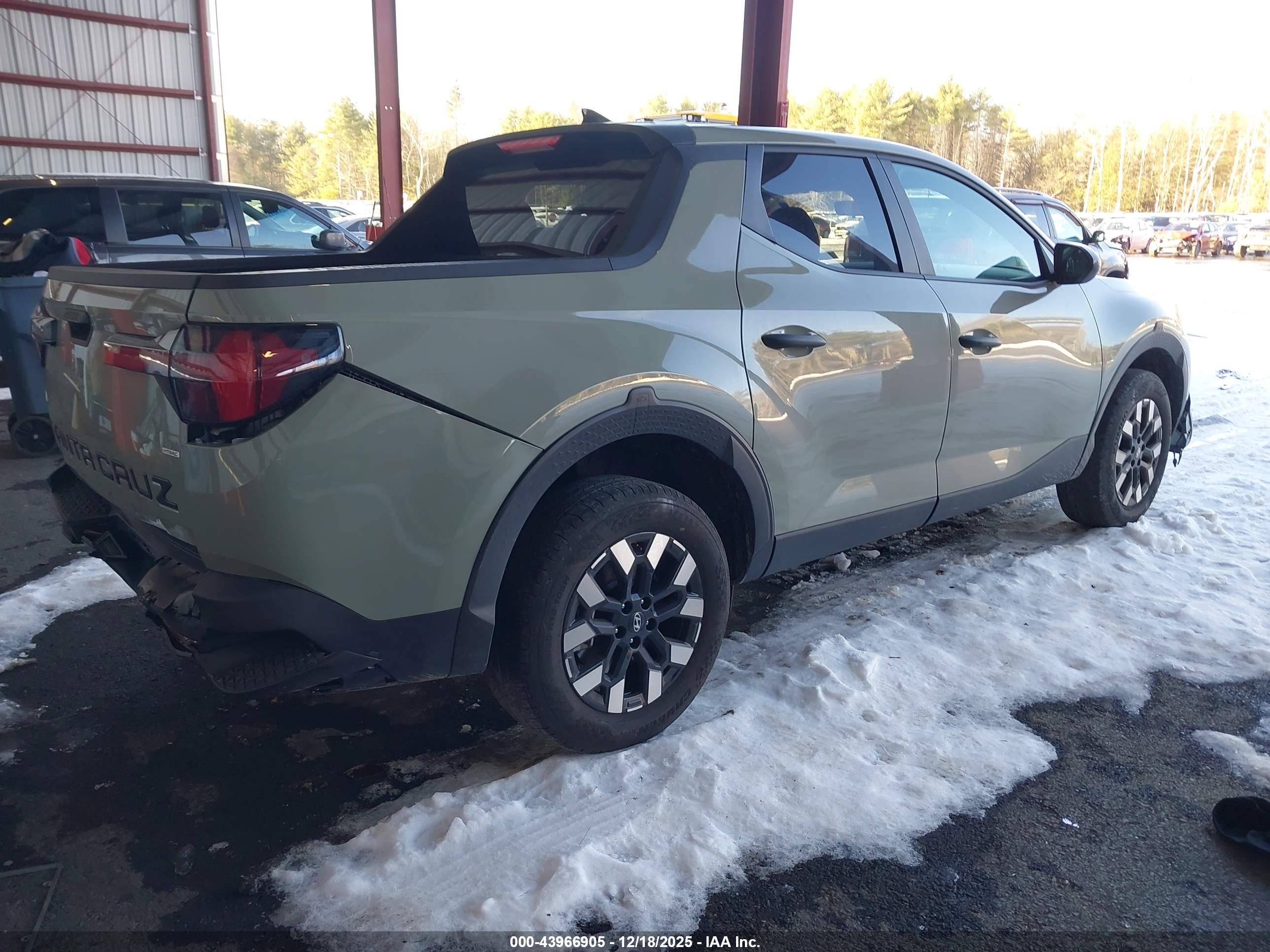 HYUNDAI SANTA image 4