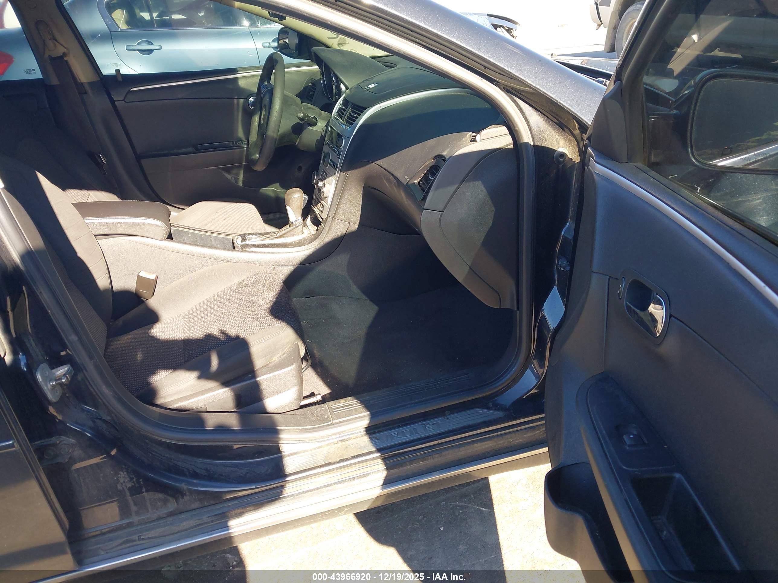CHEVROLET MALIBU image 5