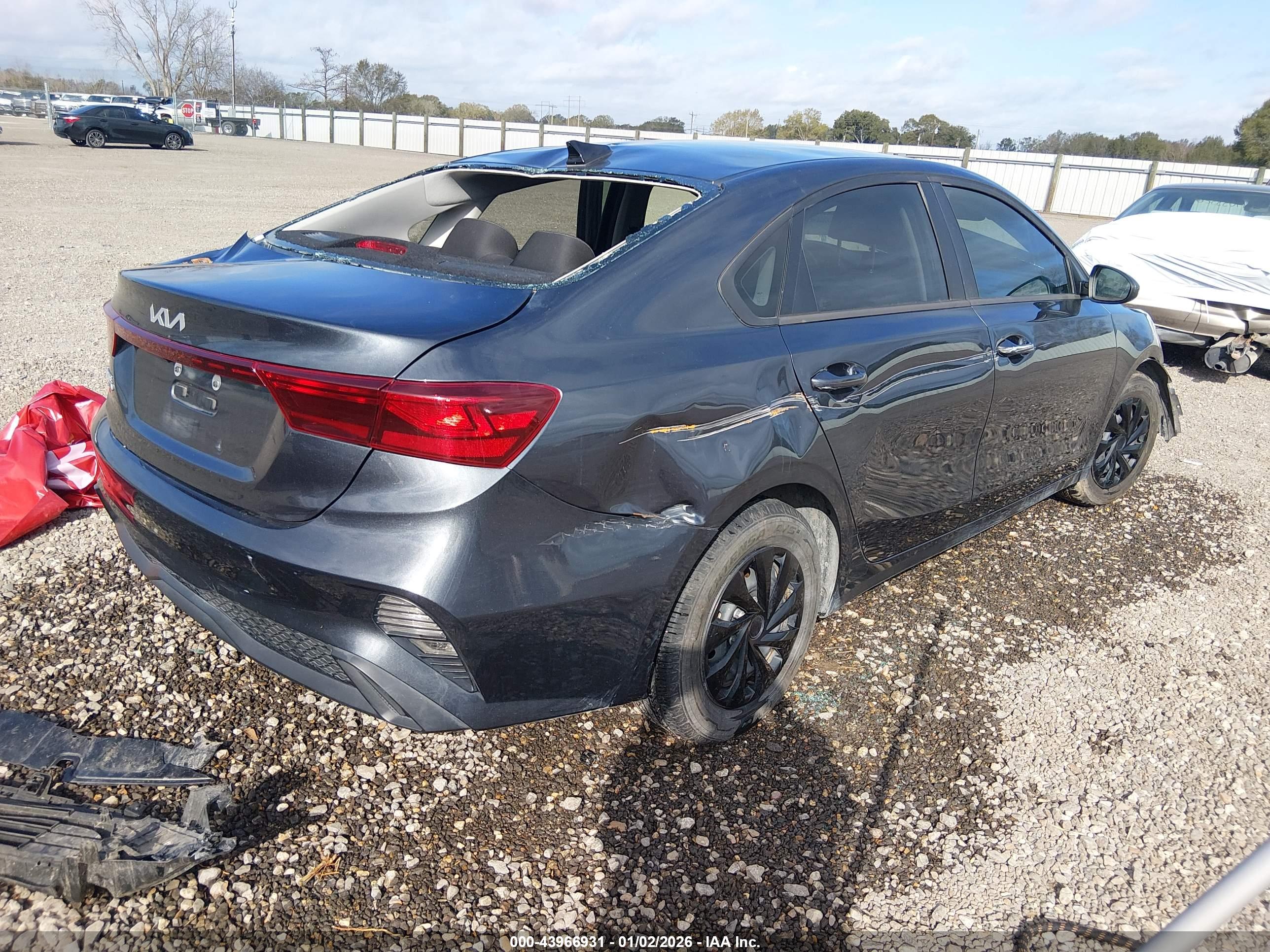 KIA FORTE image 4