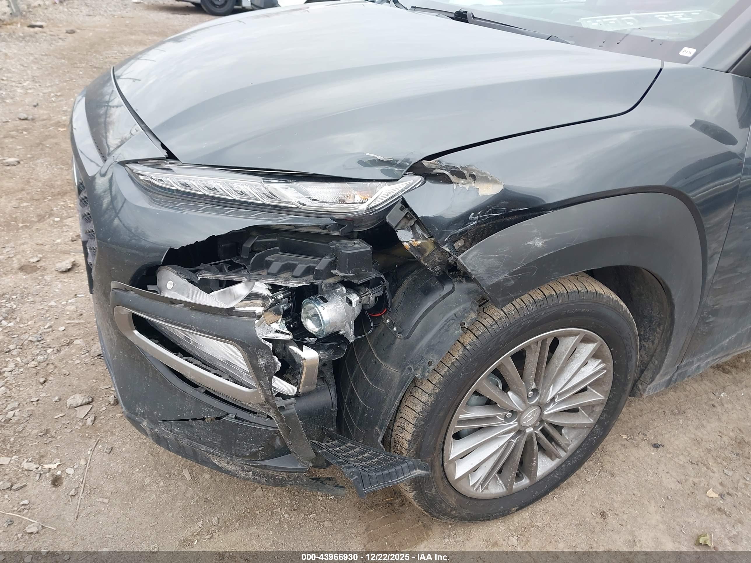 HYUNDAI KONA image 6