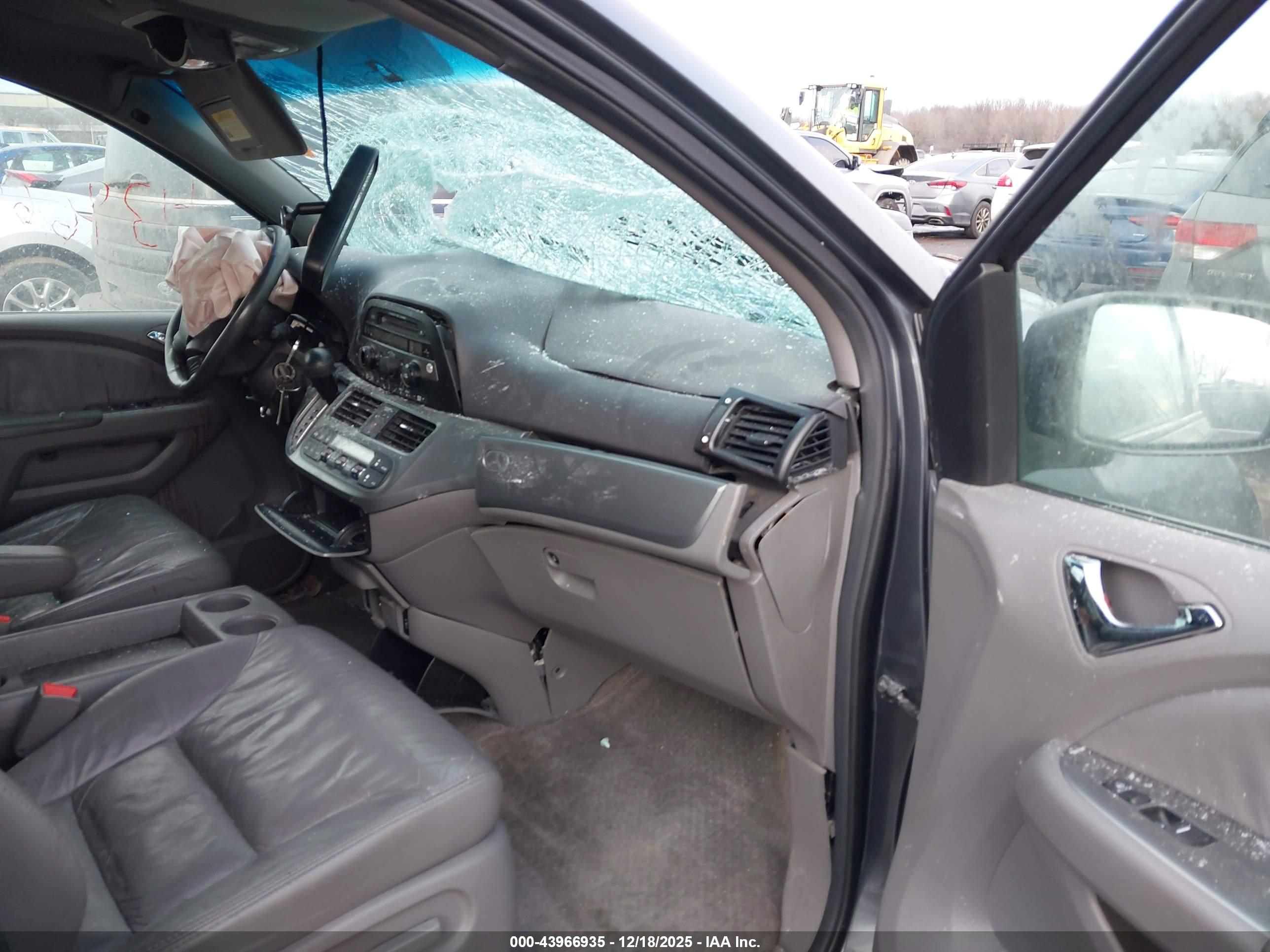 HONDA ODYSSEY image 5