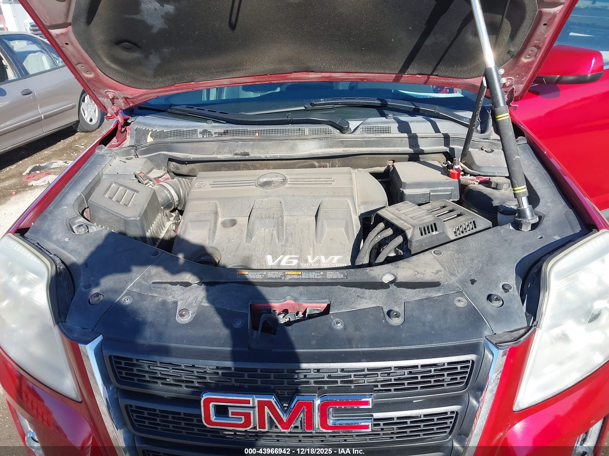 GMC TERRAIN image 10