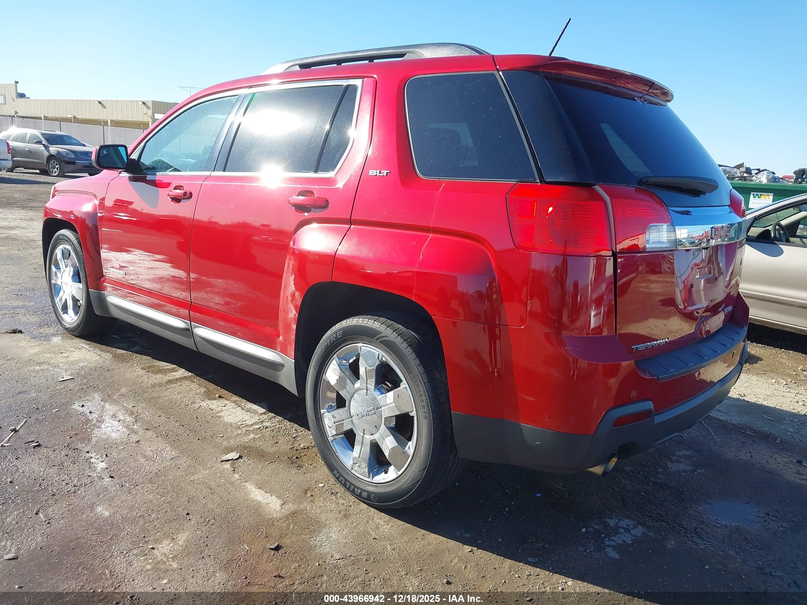 GMC TERRAIN image 3