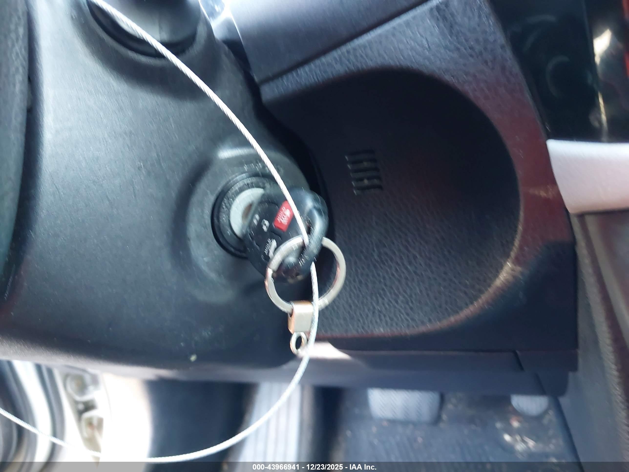 TOYOTA COROLLA image 11
