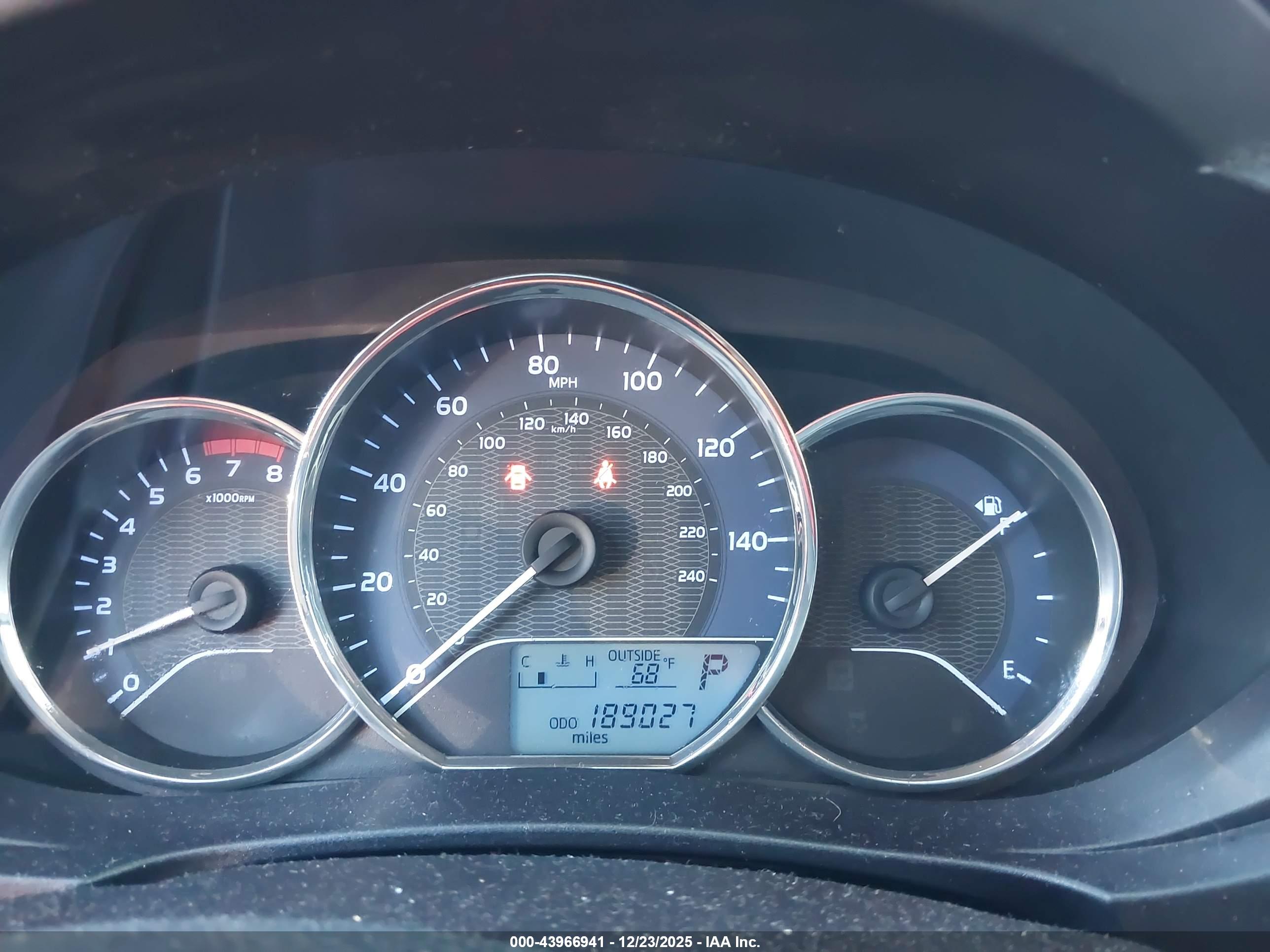 TOYOTA COROLLA image 7