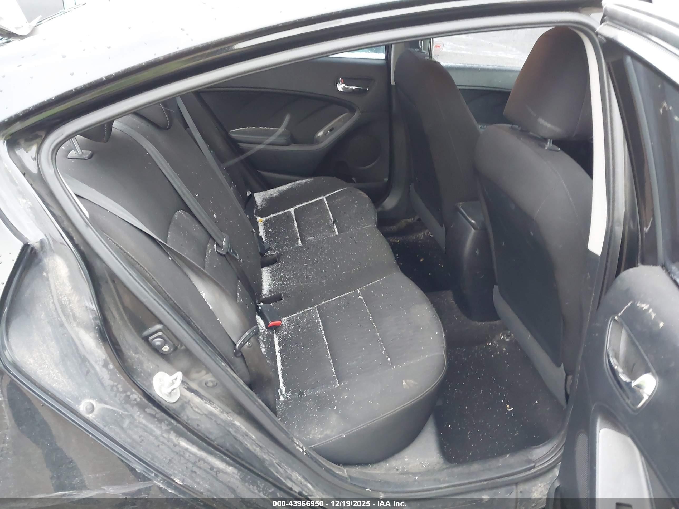 KIA FORTE image 8