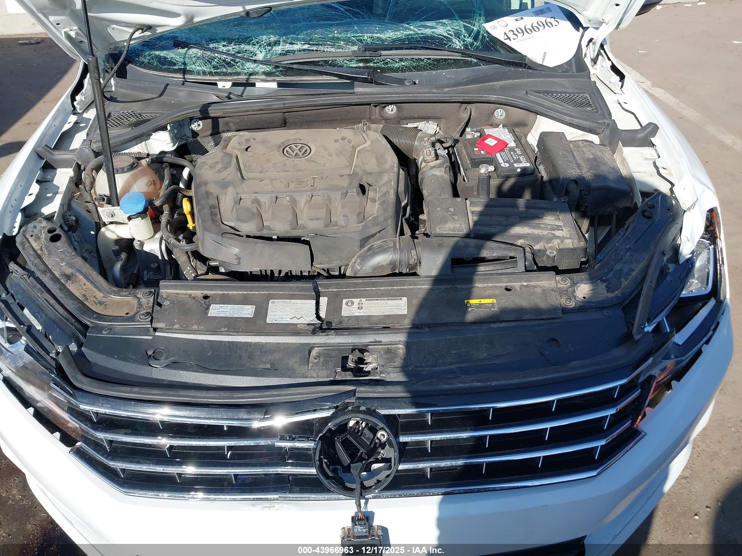 VOLKSWAGEN PASSAT image 10