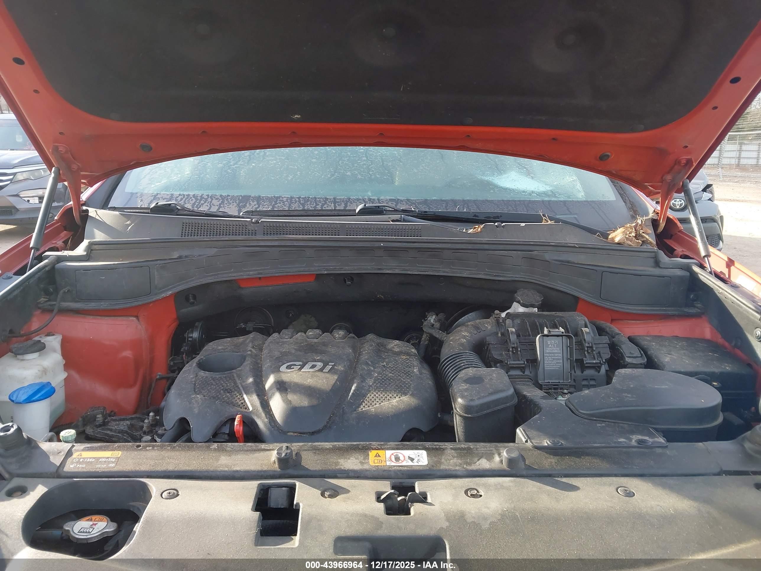 HYUNDAI SANTA image 10