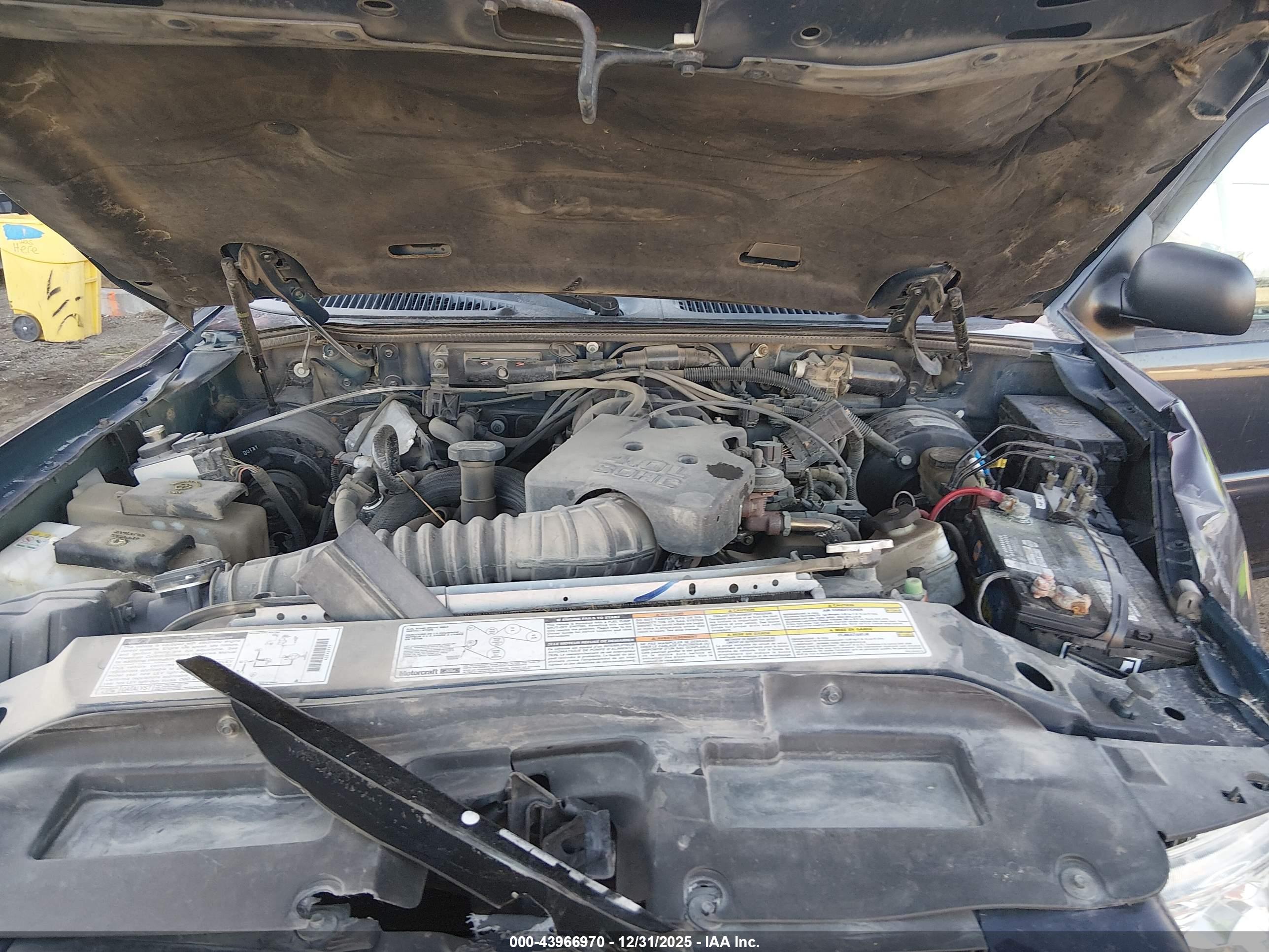 FORD EXPLORER image 10