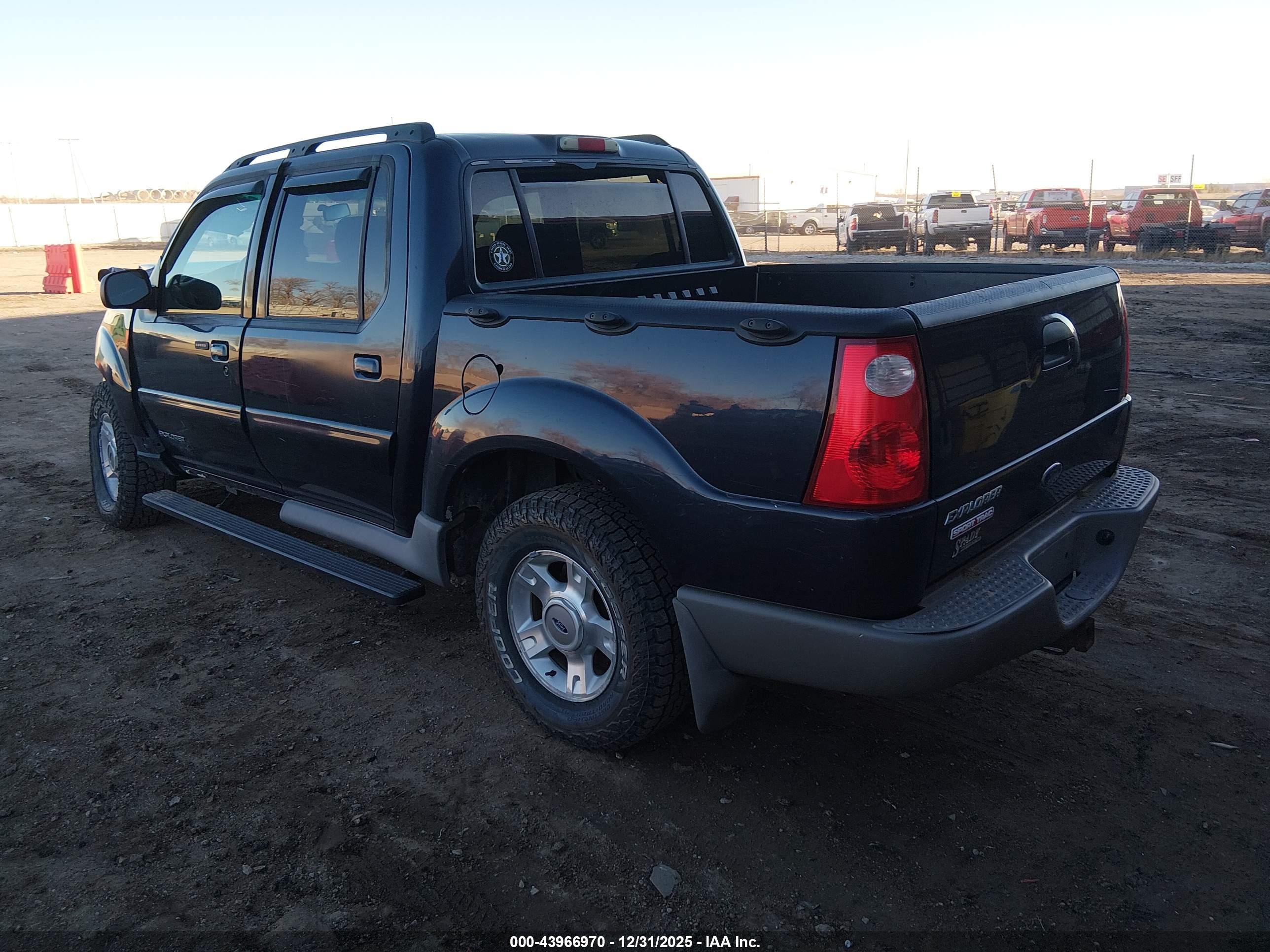 FORD EXPLORER image 3