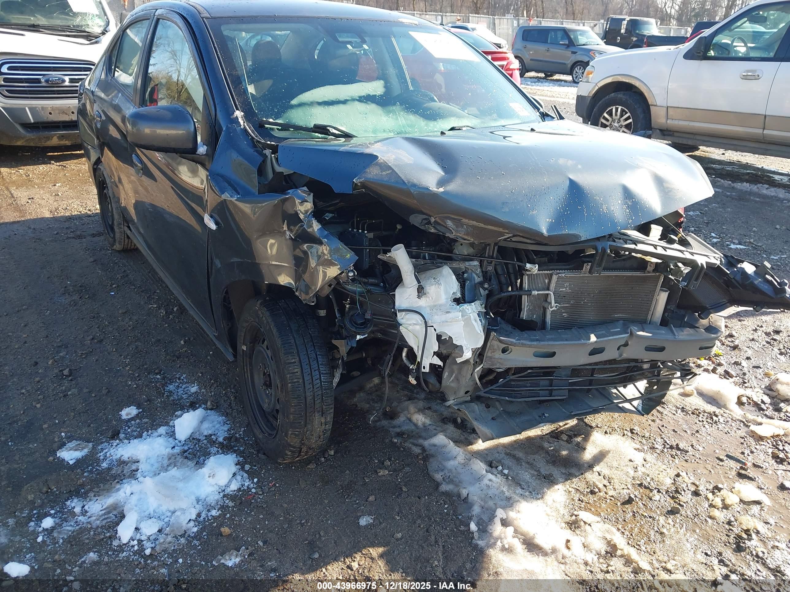 MITSUBISHI MIRAGE image 6