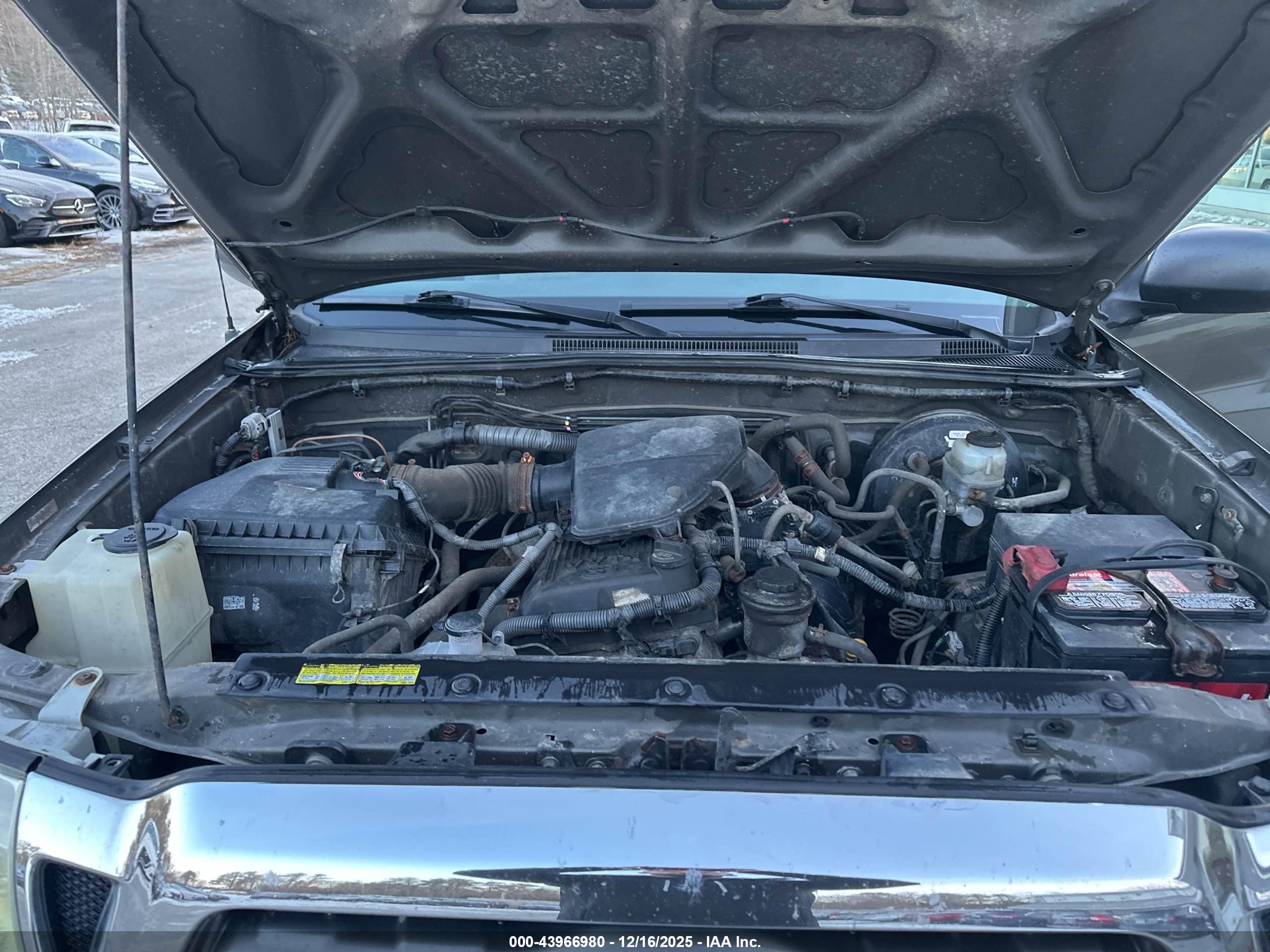 TOYOTA TACOMA image 10