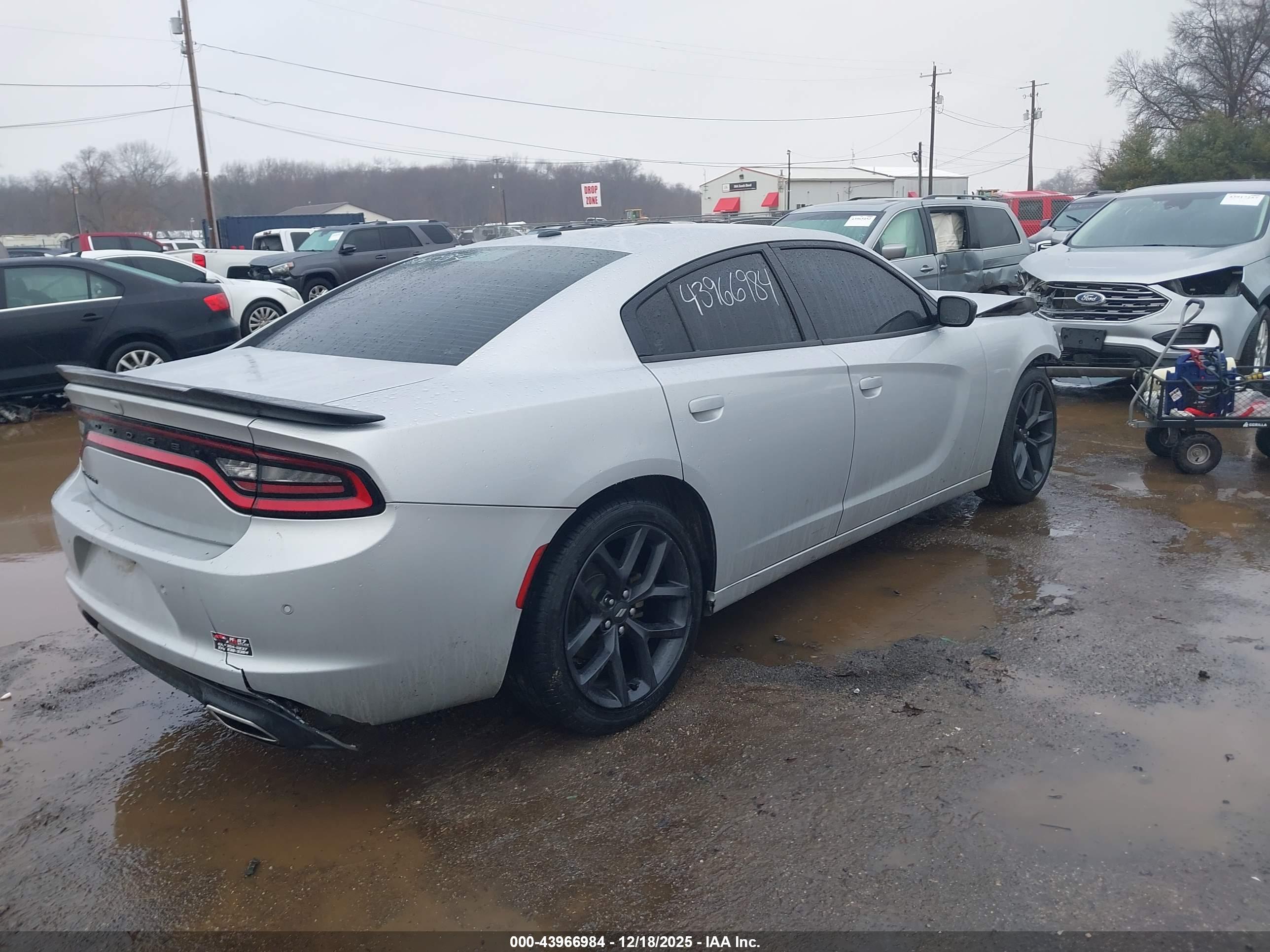 DODGE CHARGER image 4
