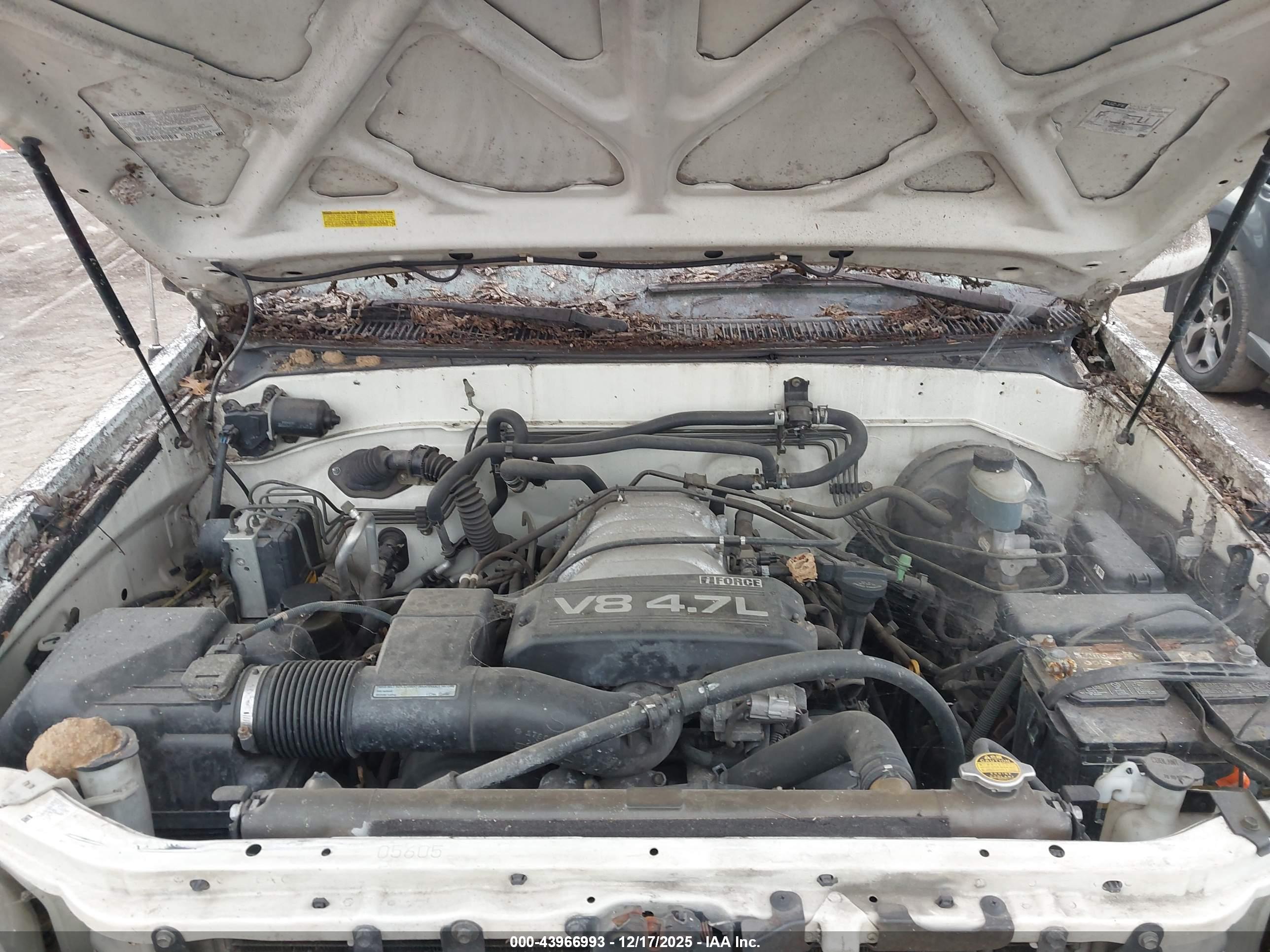 TOYOTA SEQUOIA image 10