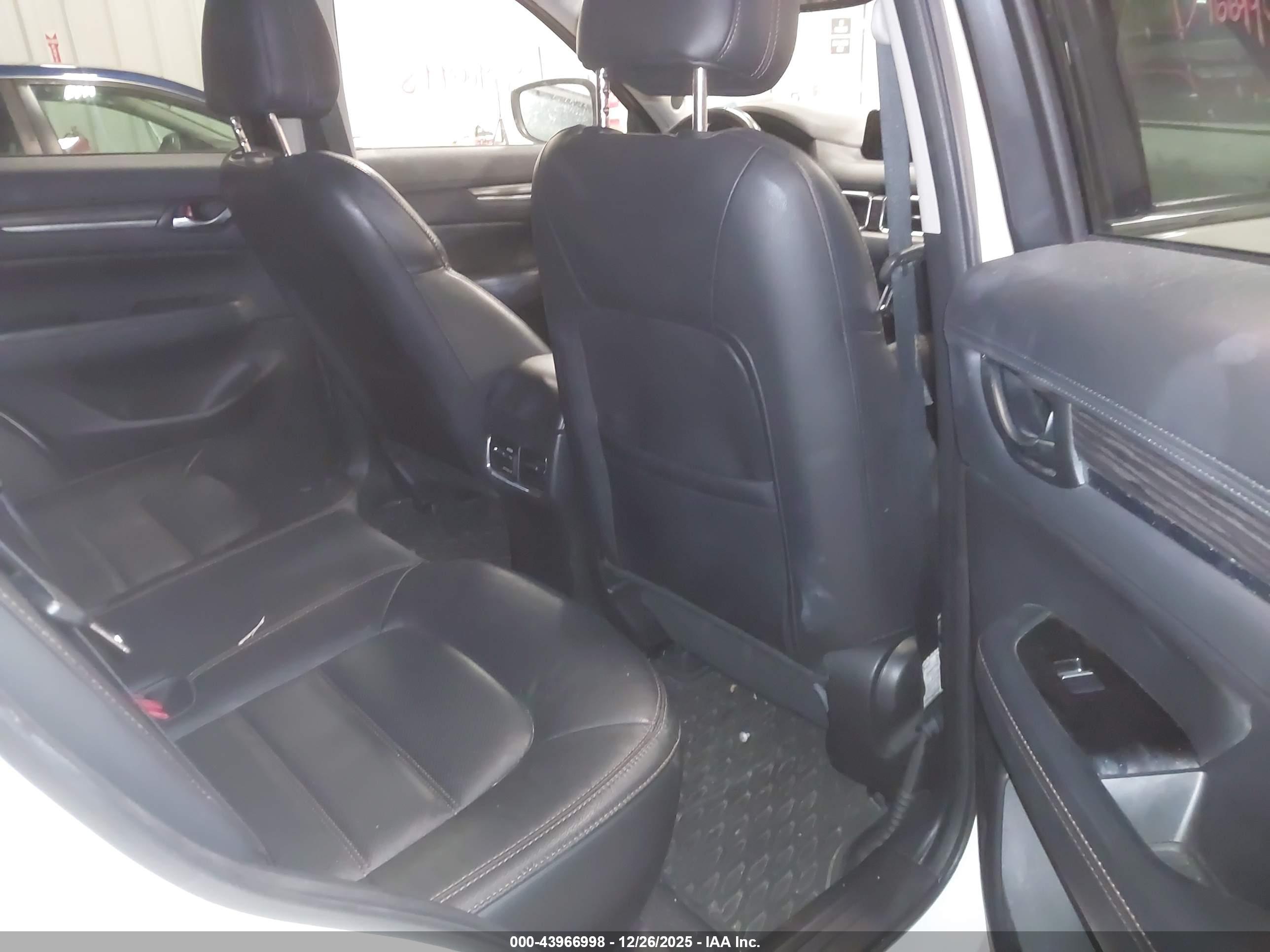 MAZDA CX-5 image 8