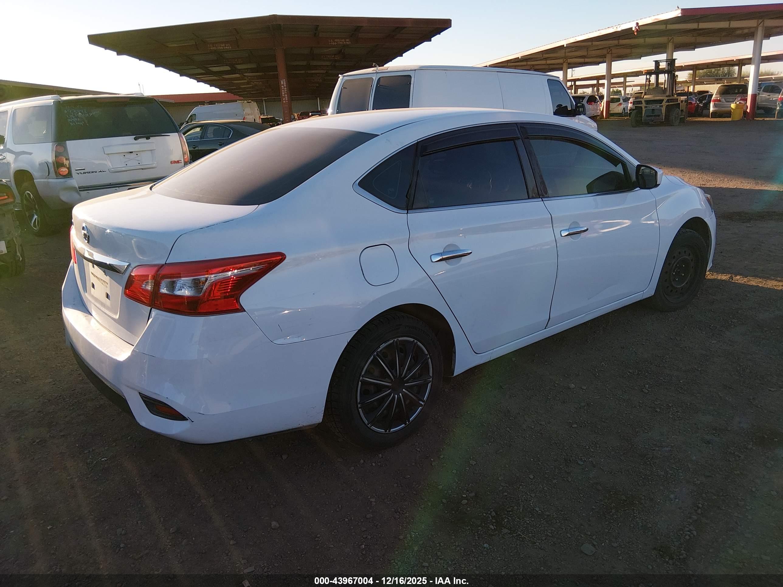 NISSAN SENTRA image 4