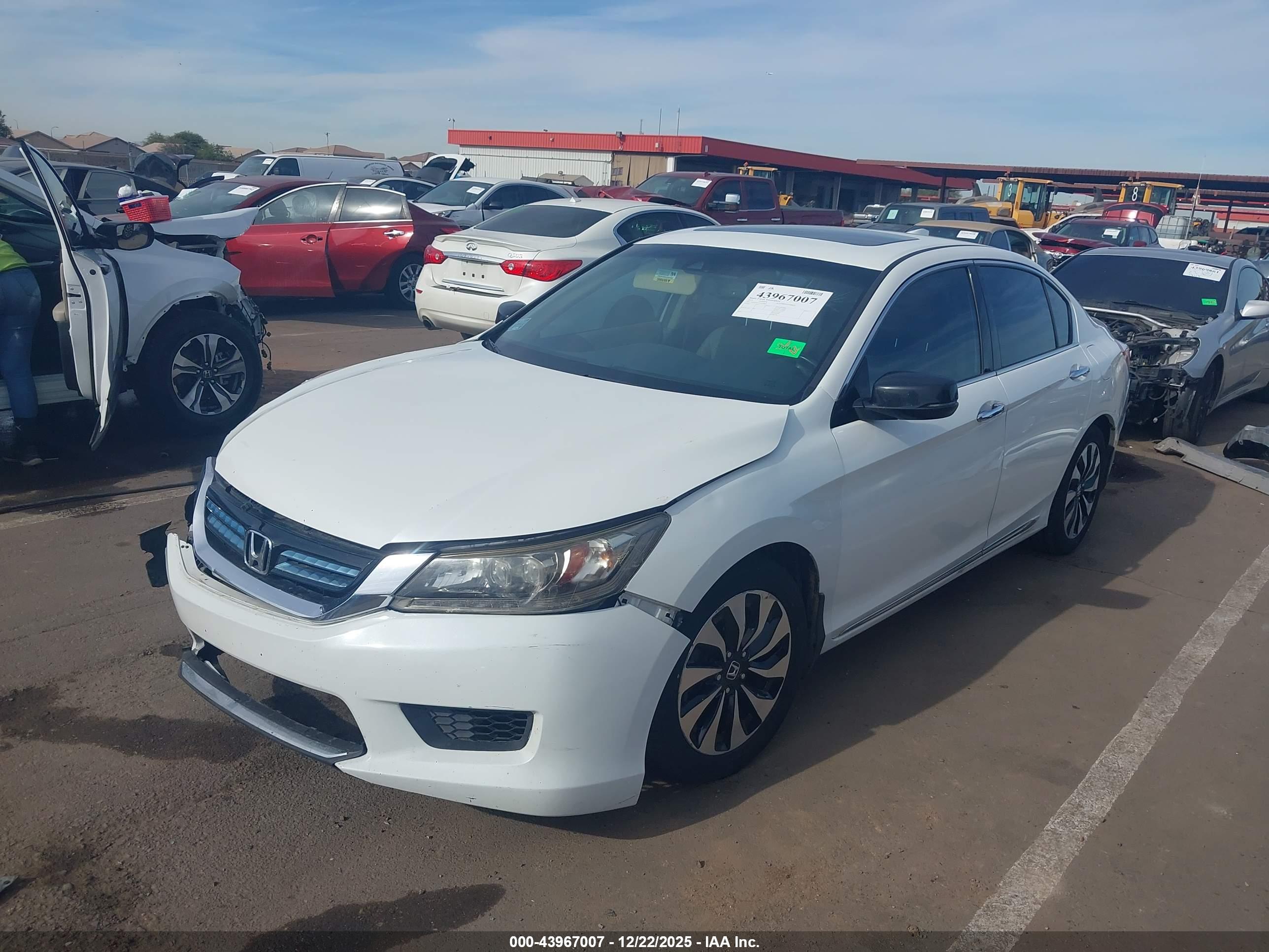 HONDA ACCORD image 2