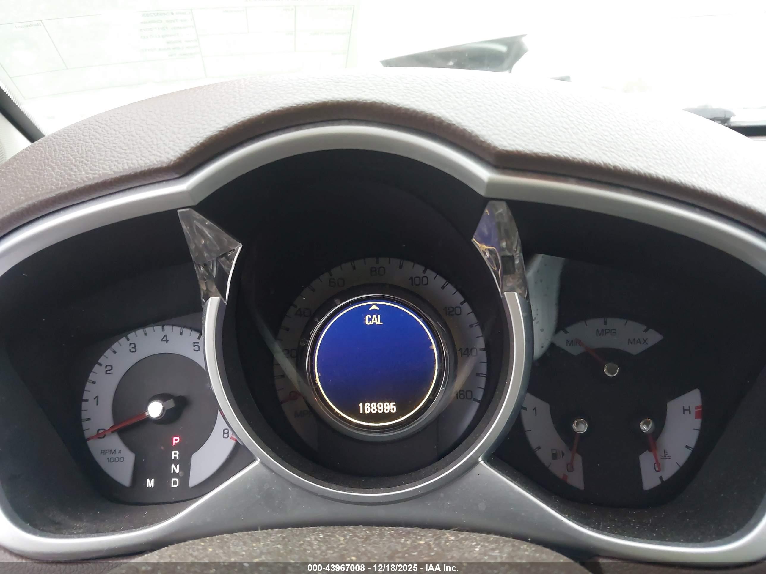 CADILLAC SRX image 7
