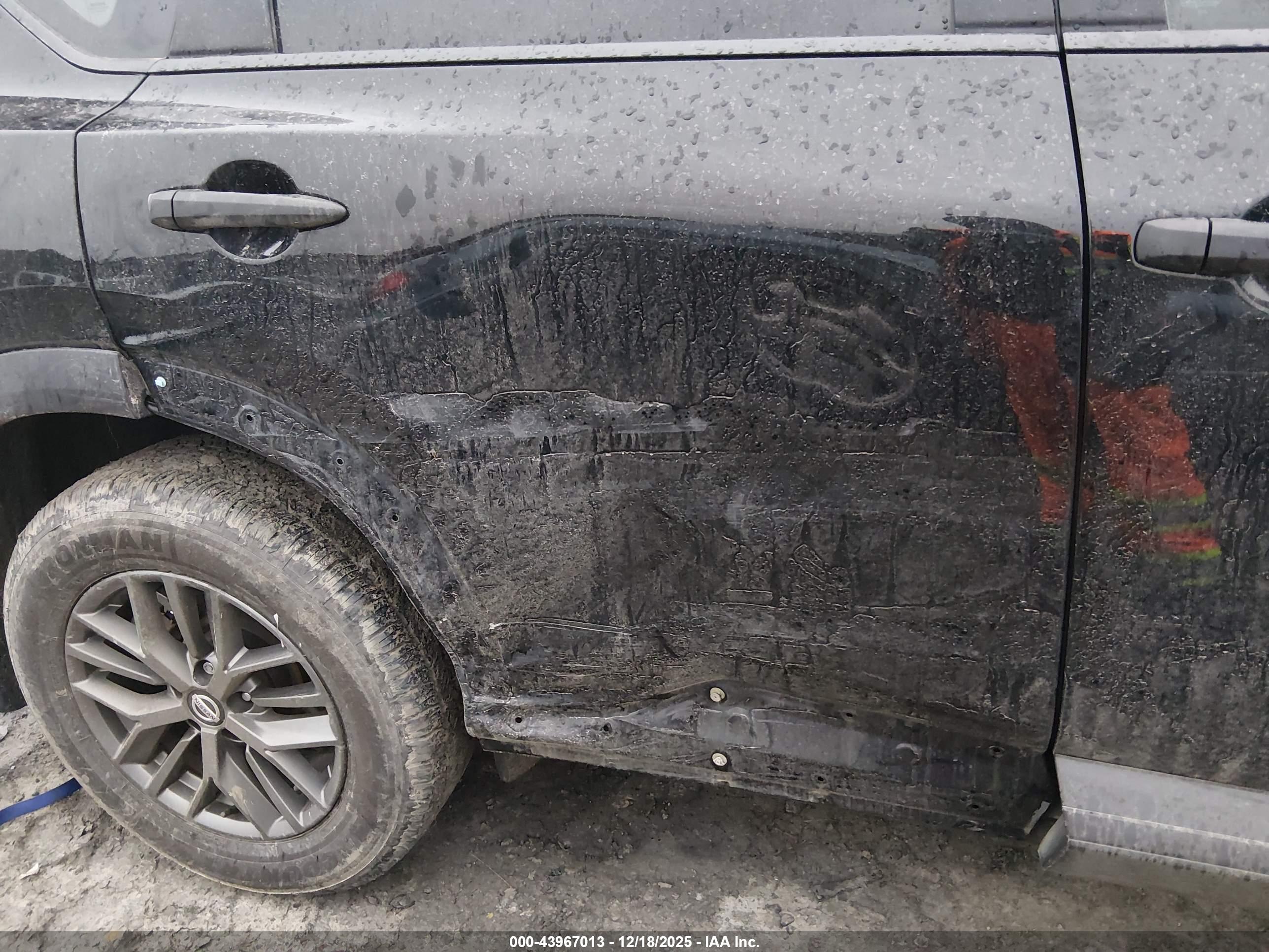 NISSAN ROGUE image 6