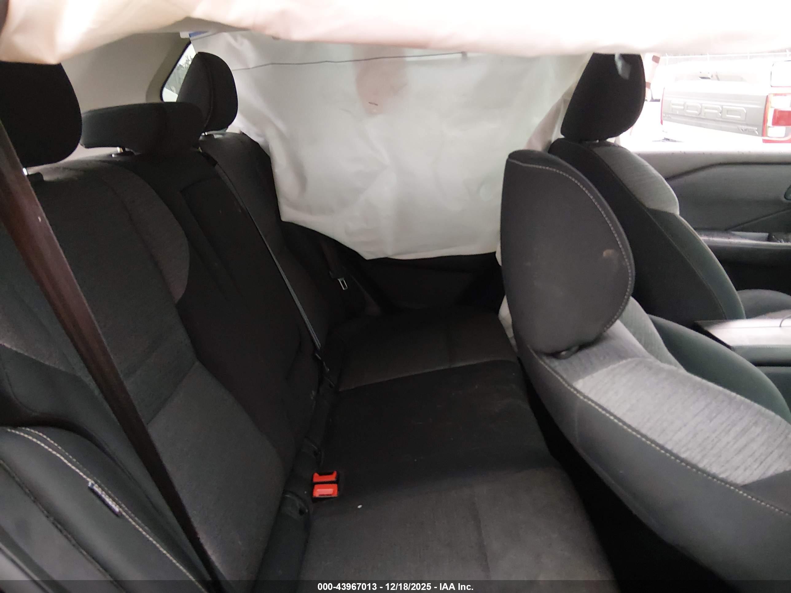 NISSAN ROGUE image 8