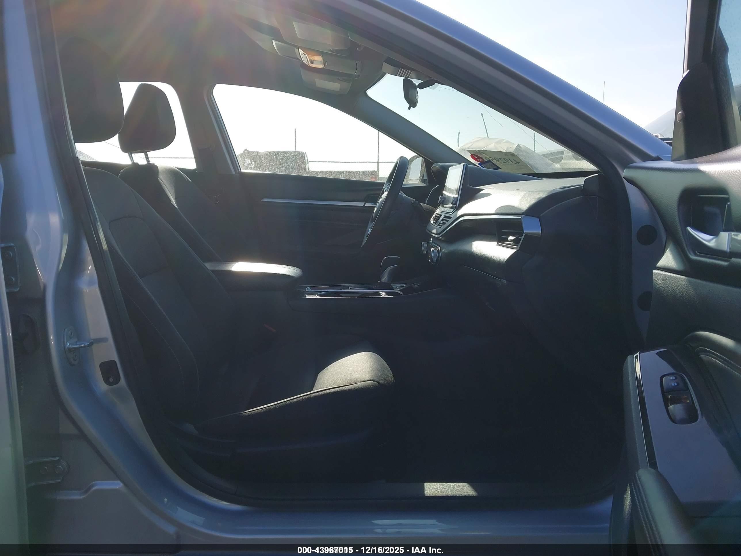 NISSAN ALTIMA image 5