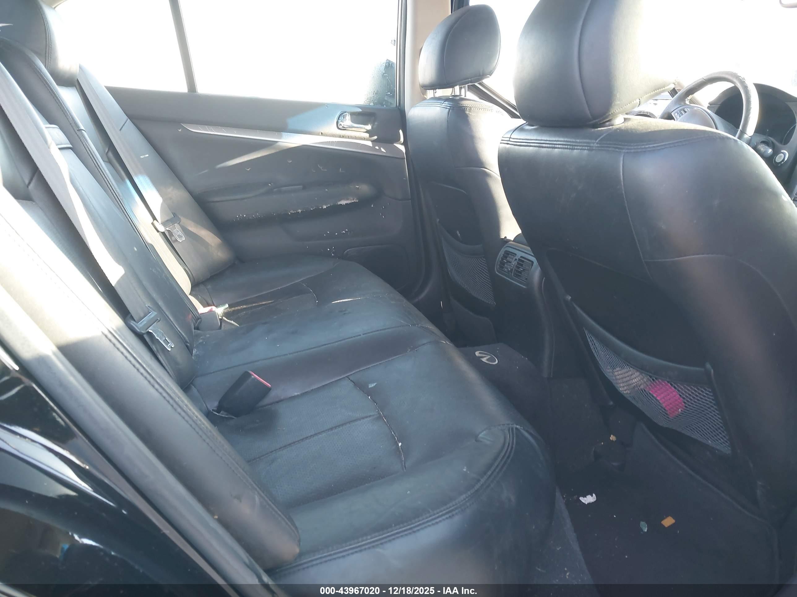 INFINITI G37X image 8