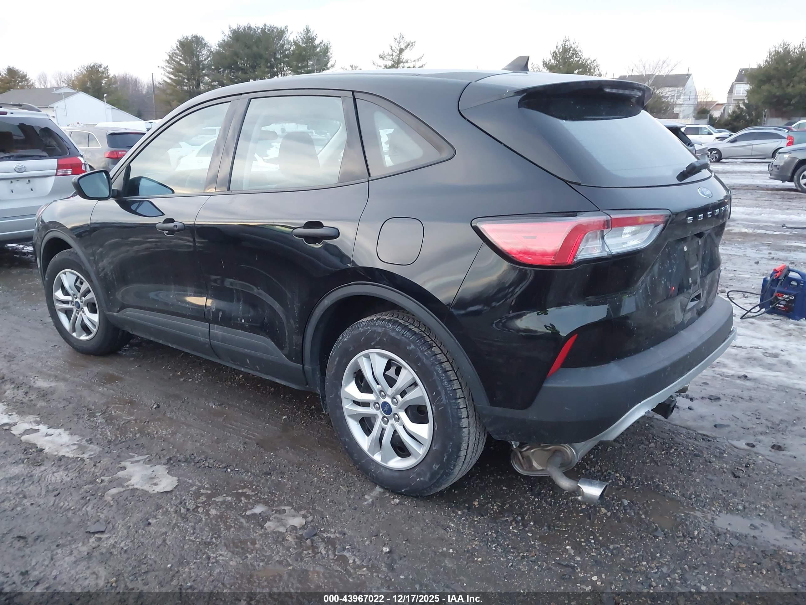FORD ESCAPE image 3