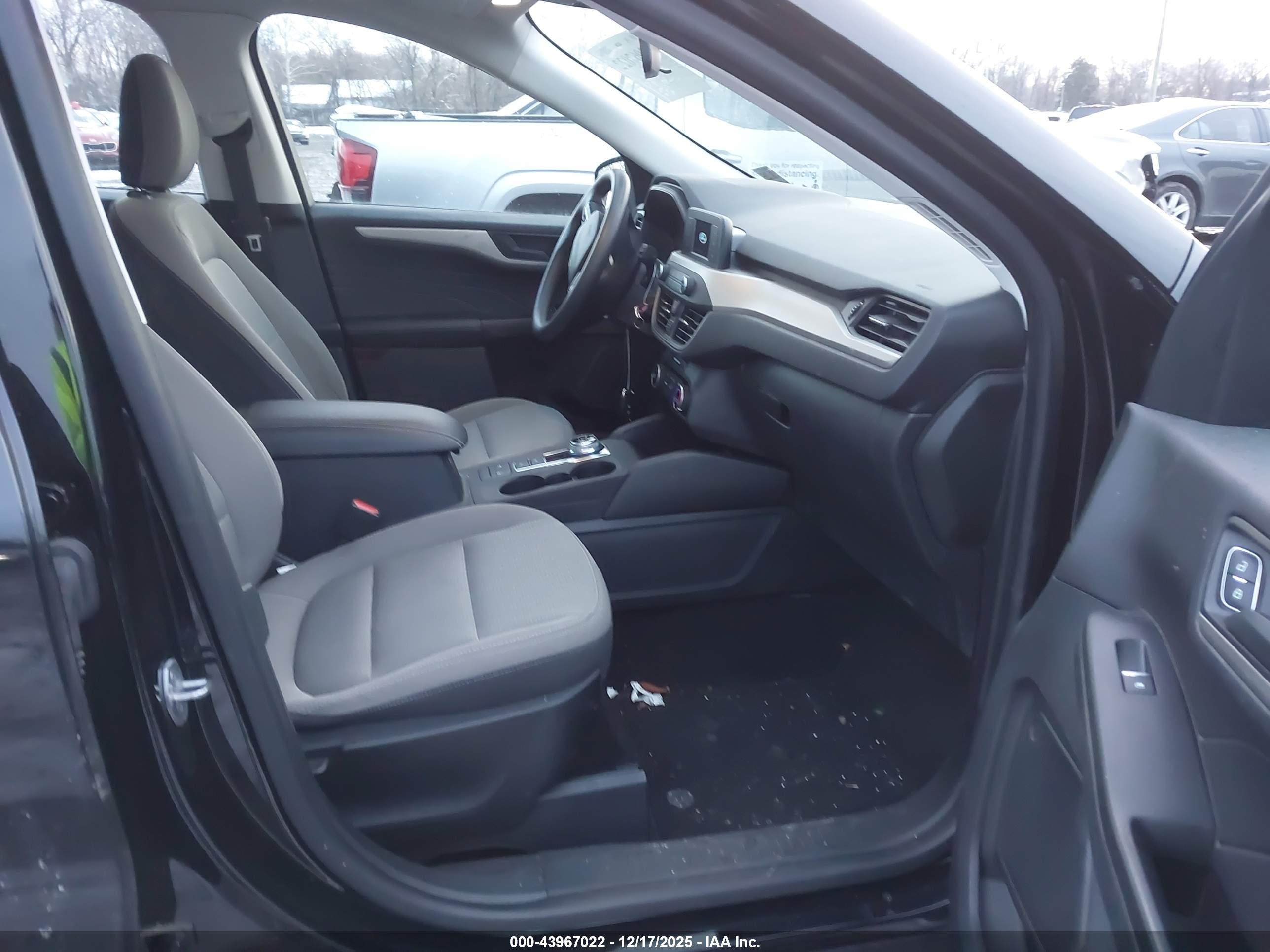 FORD ESCAPE image 5
