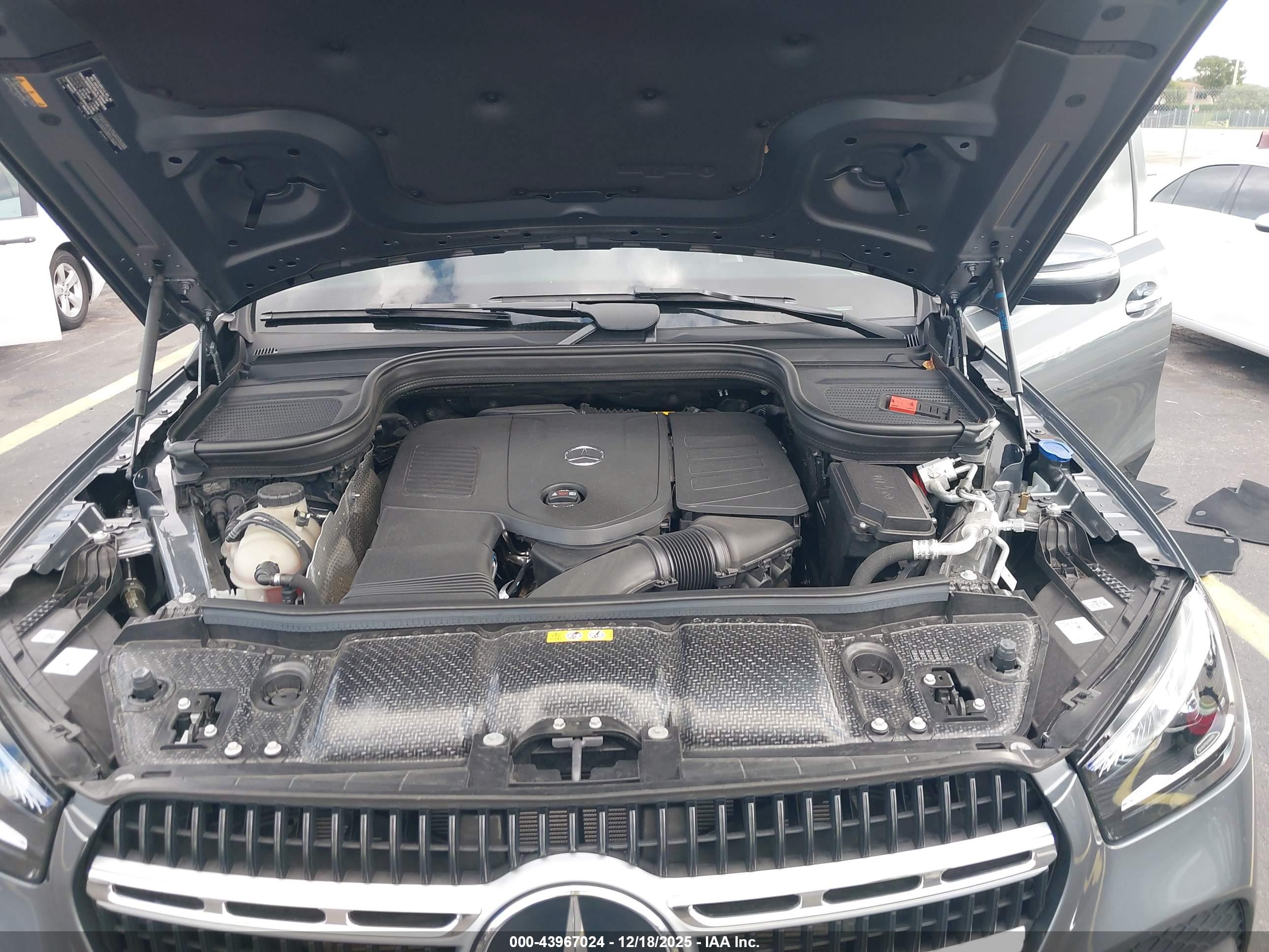 MERCEDES-BENZ GLE image 10