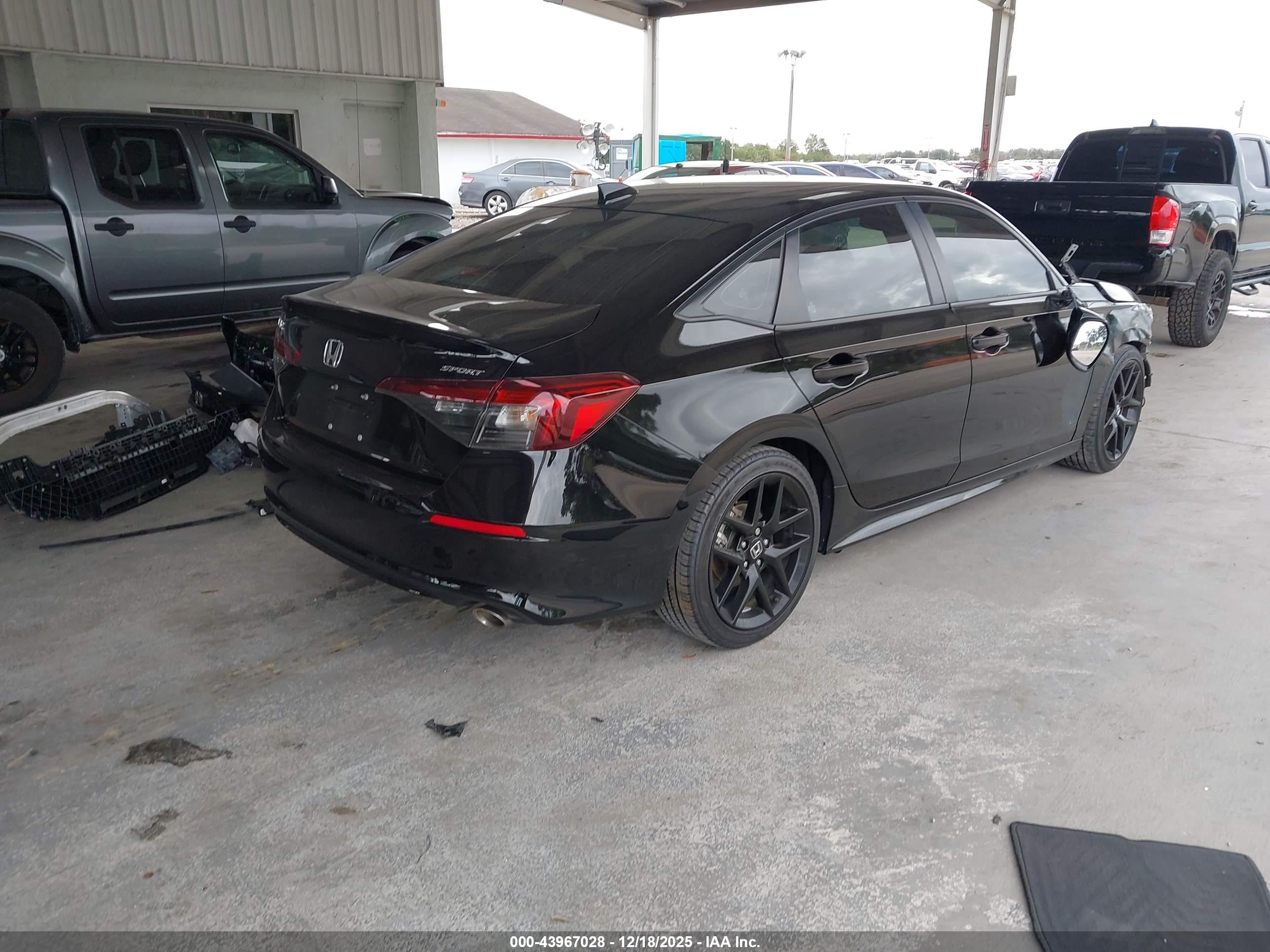 HONDA CIVIC image 4