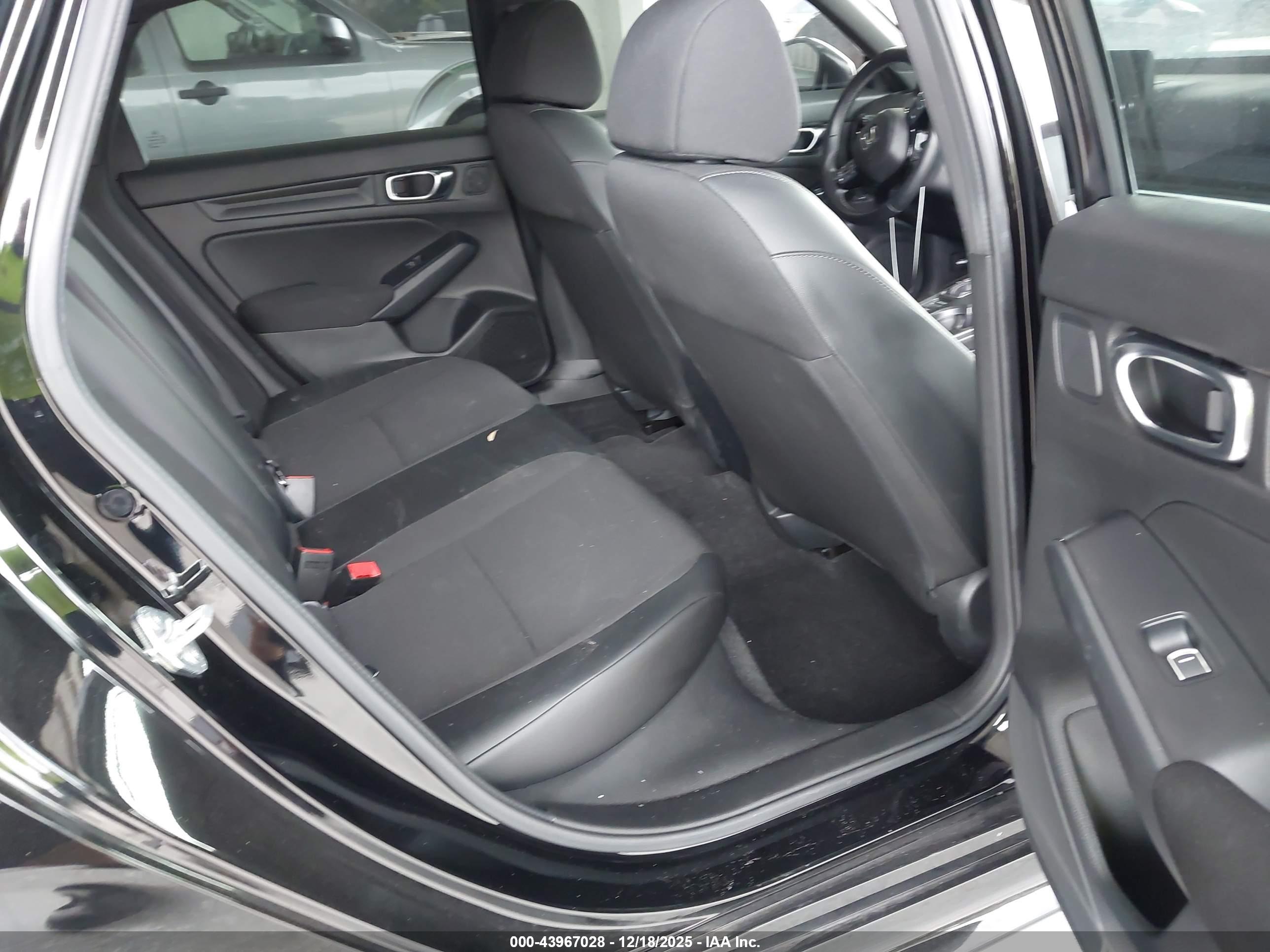 HONDA CIVIC image 8