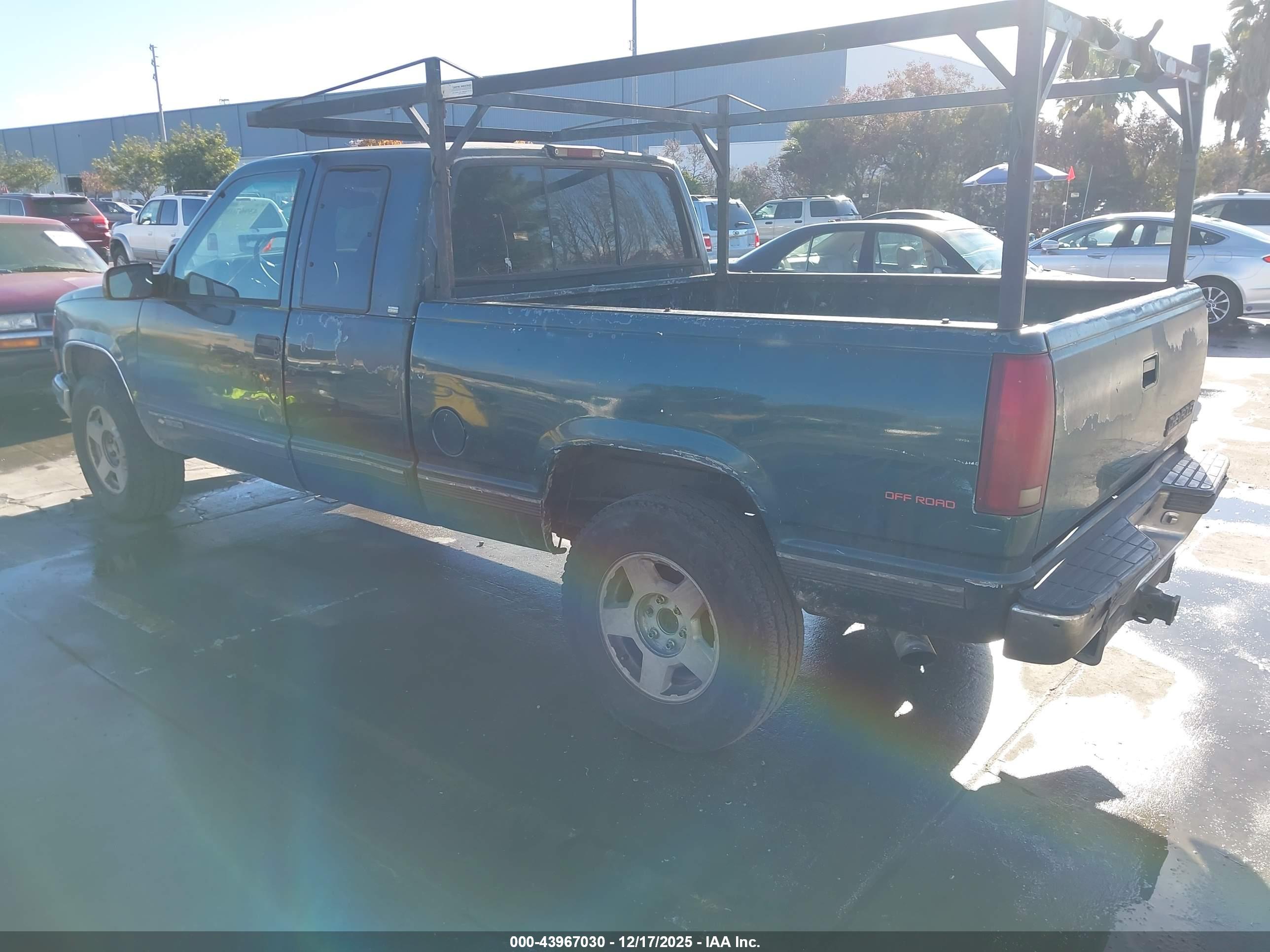 CHEVROLET K1500 image 3