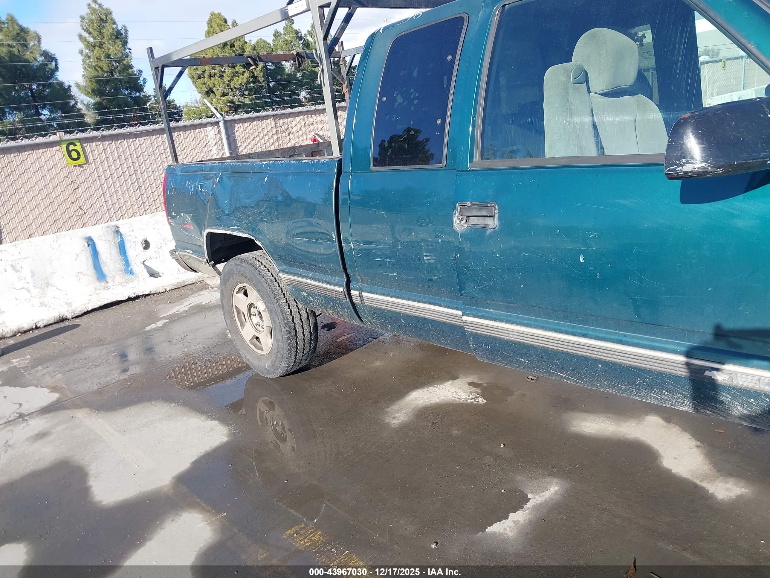CHEVROLET K1500 image 6