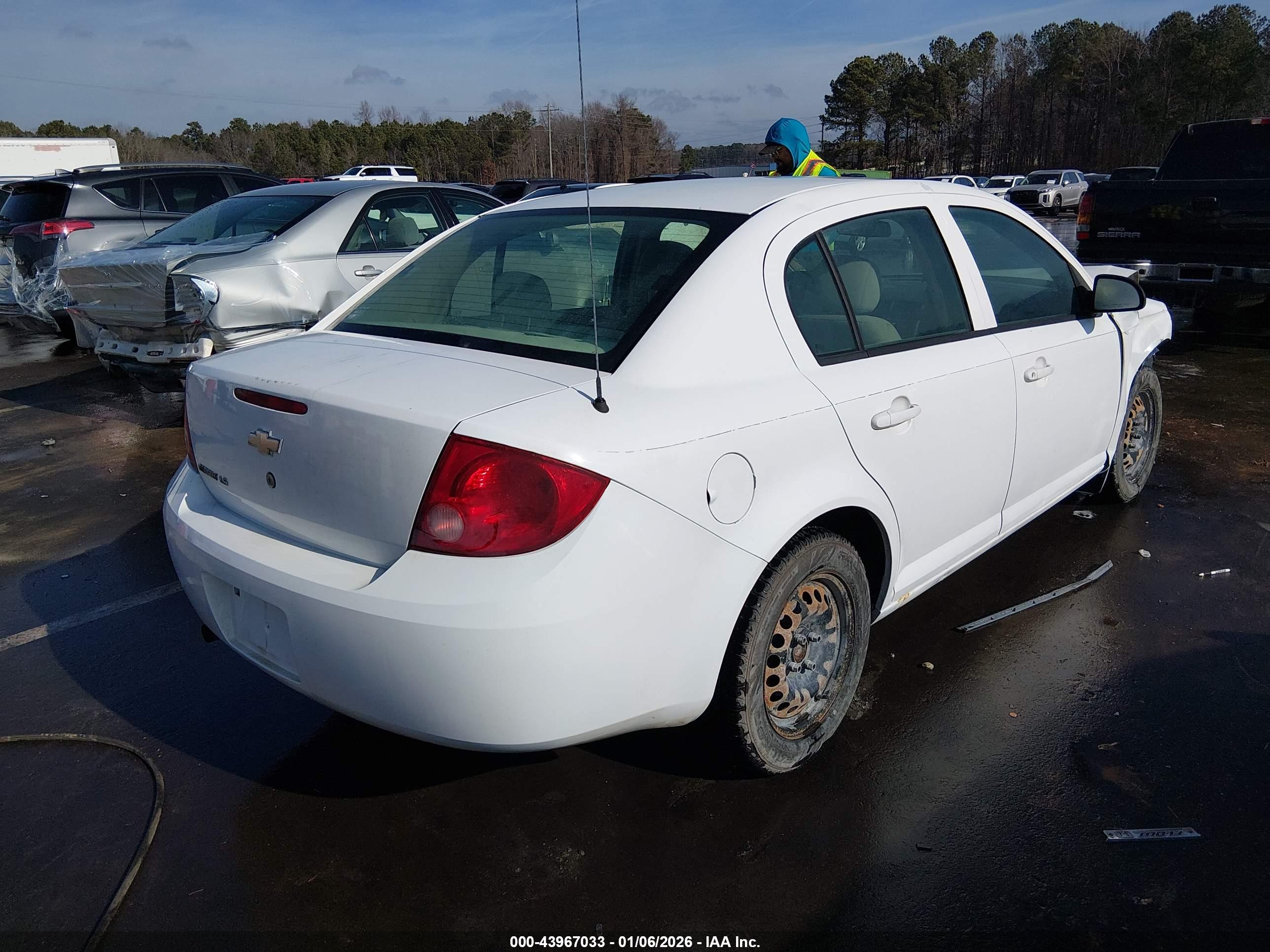 CHEVROLET COBALT image 4