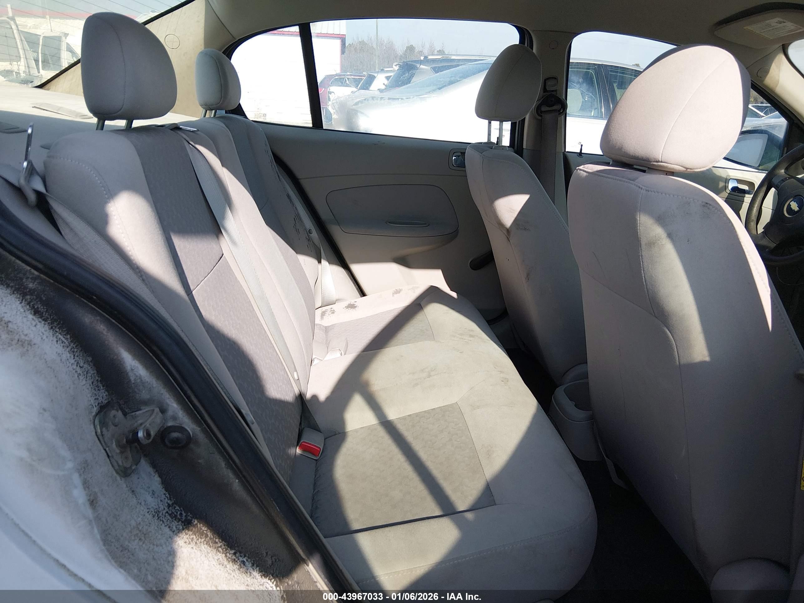 CHEVROLET COBALT image 8
