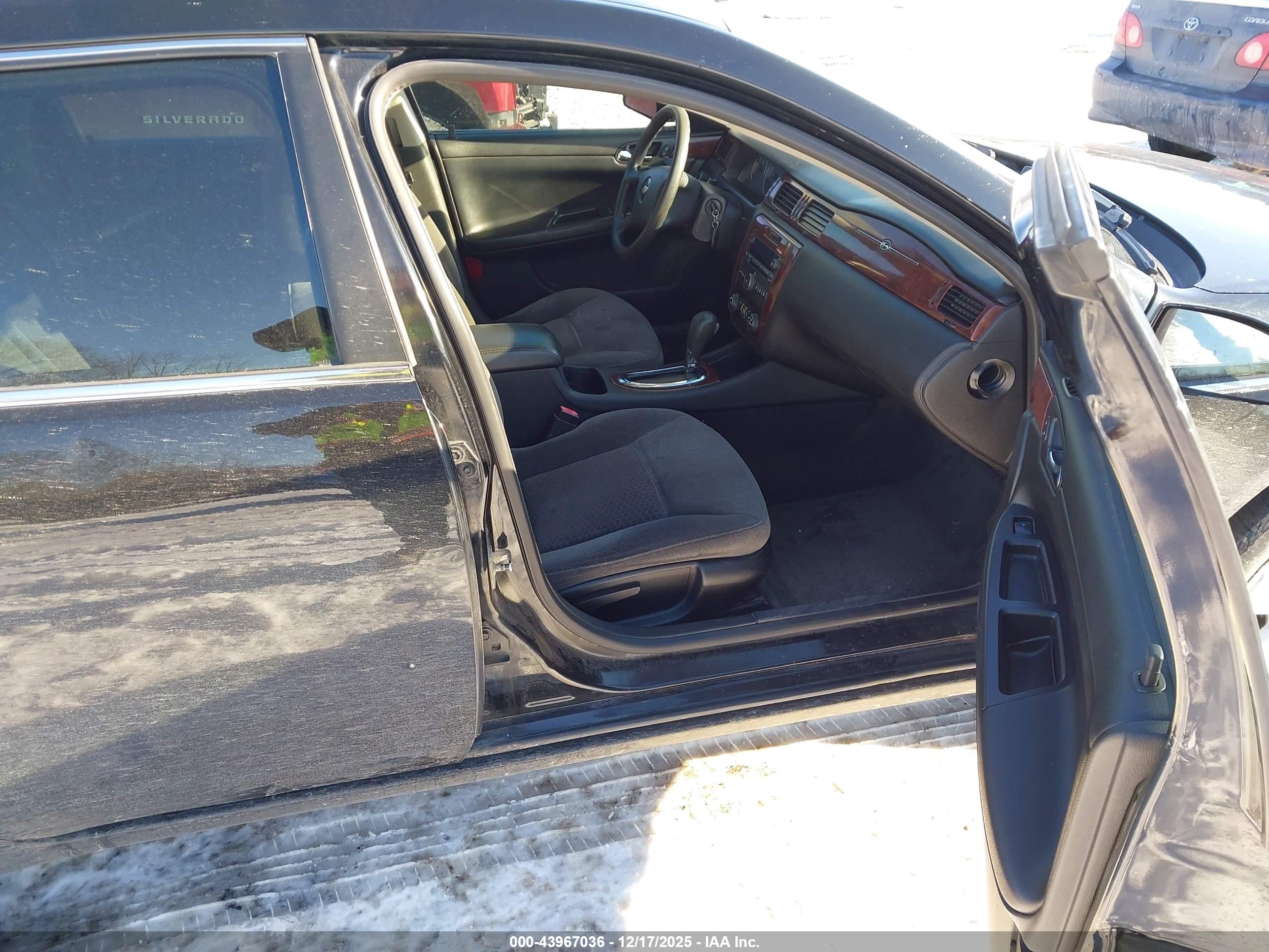 CHEVROLET IMPALA image 5