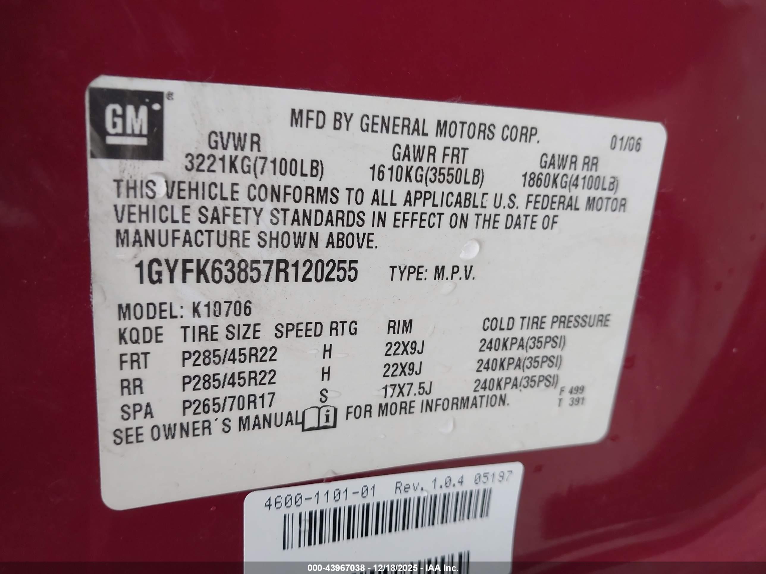 CADILLAC ESCALADE image 9