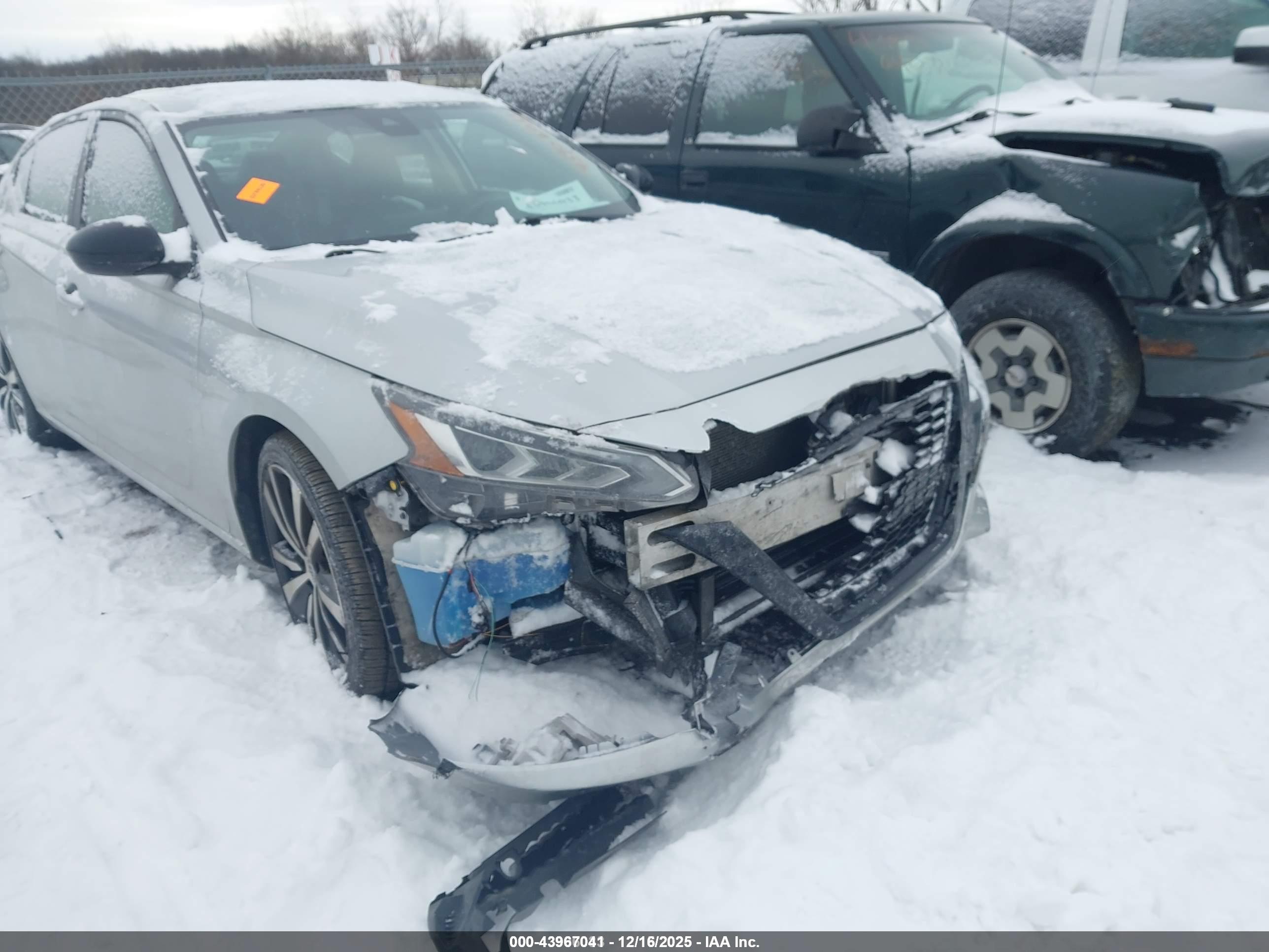 NISSAN ALTIMA image 6