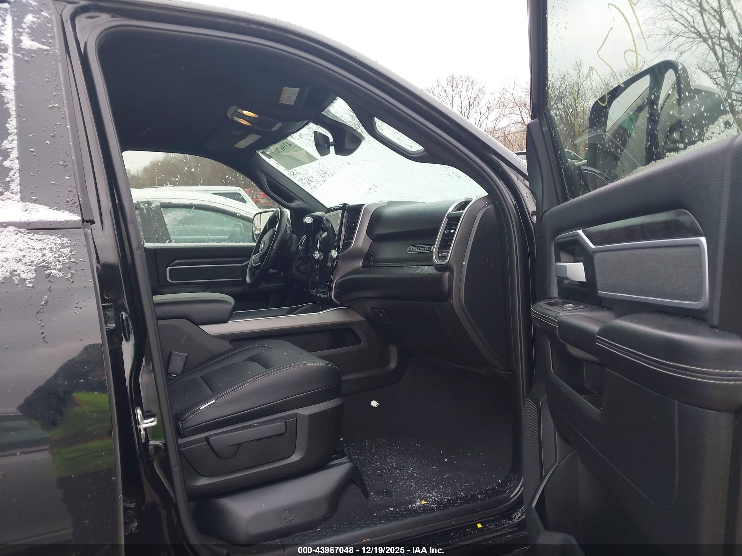 RAM 2500 image 5