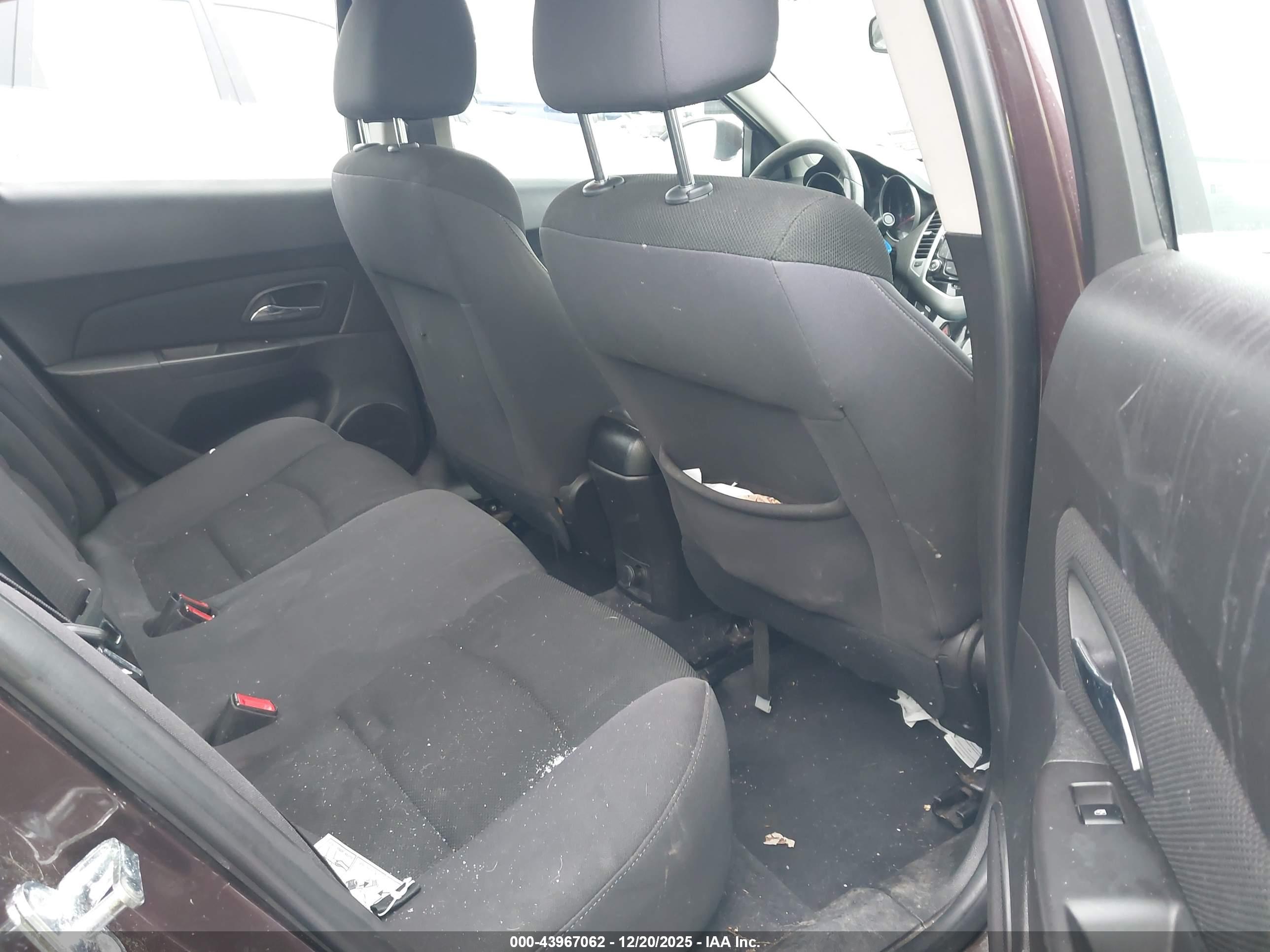 CHEVROLET CRUZE image 8