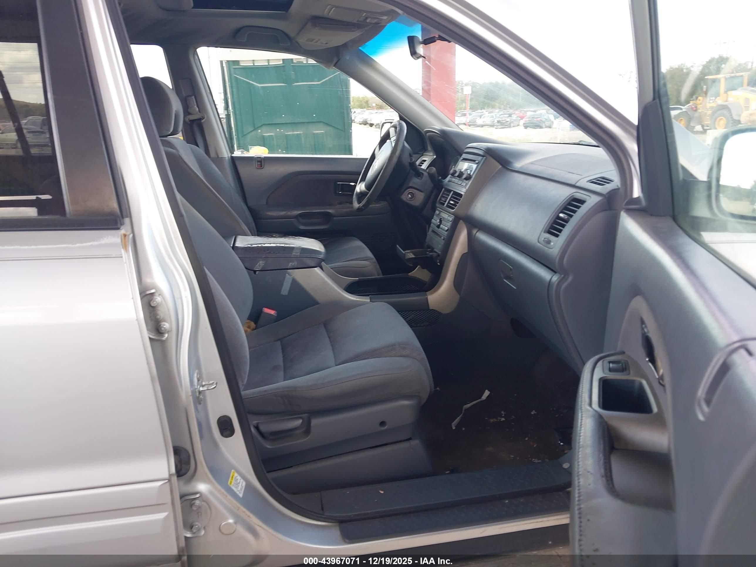 HONDA PILOT image 5