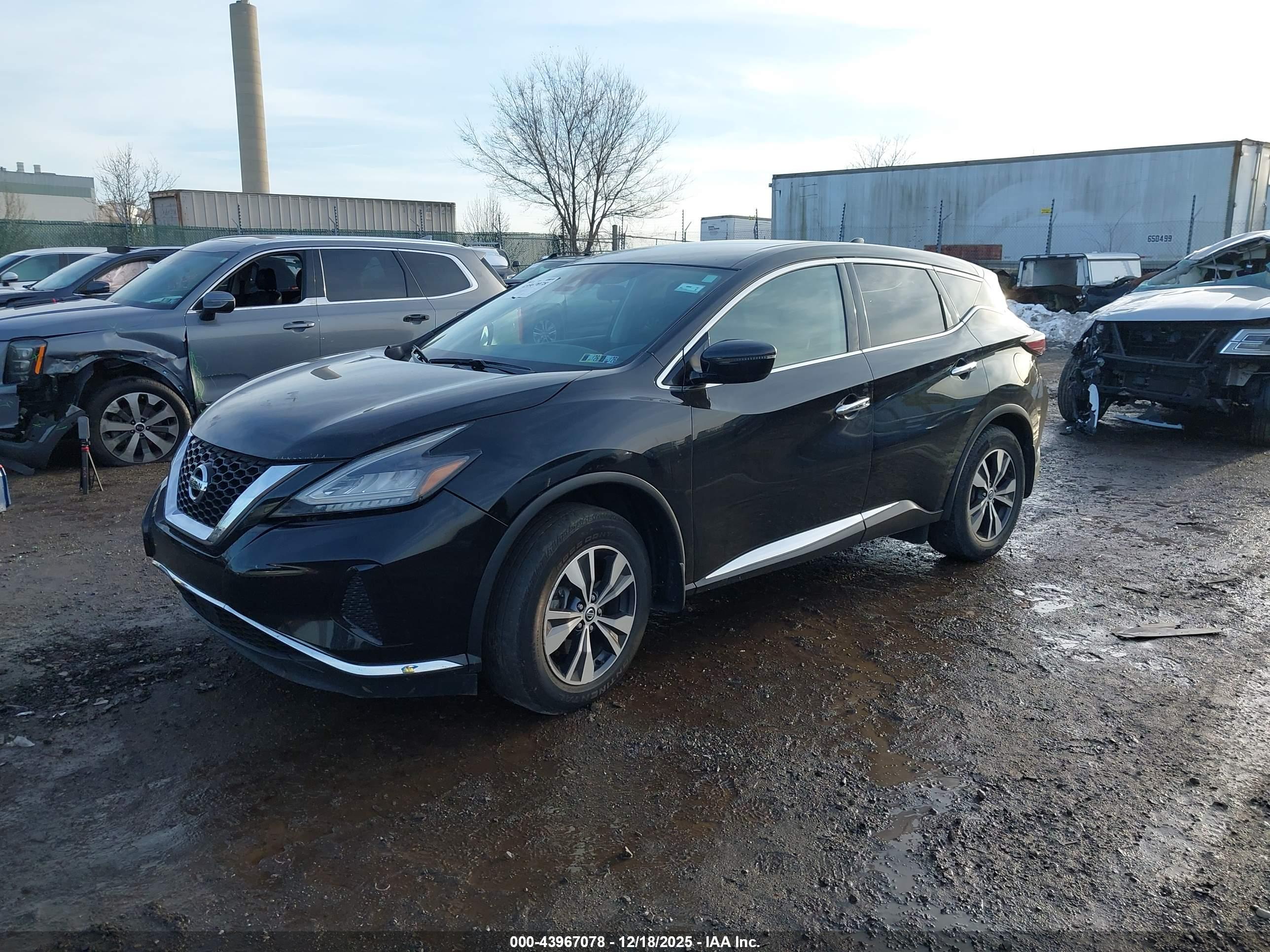 NISSAN MURANO image 2