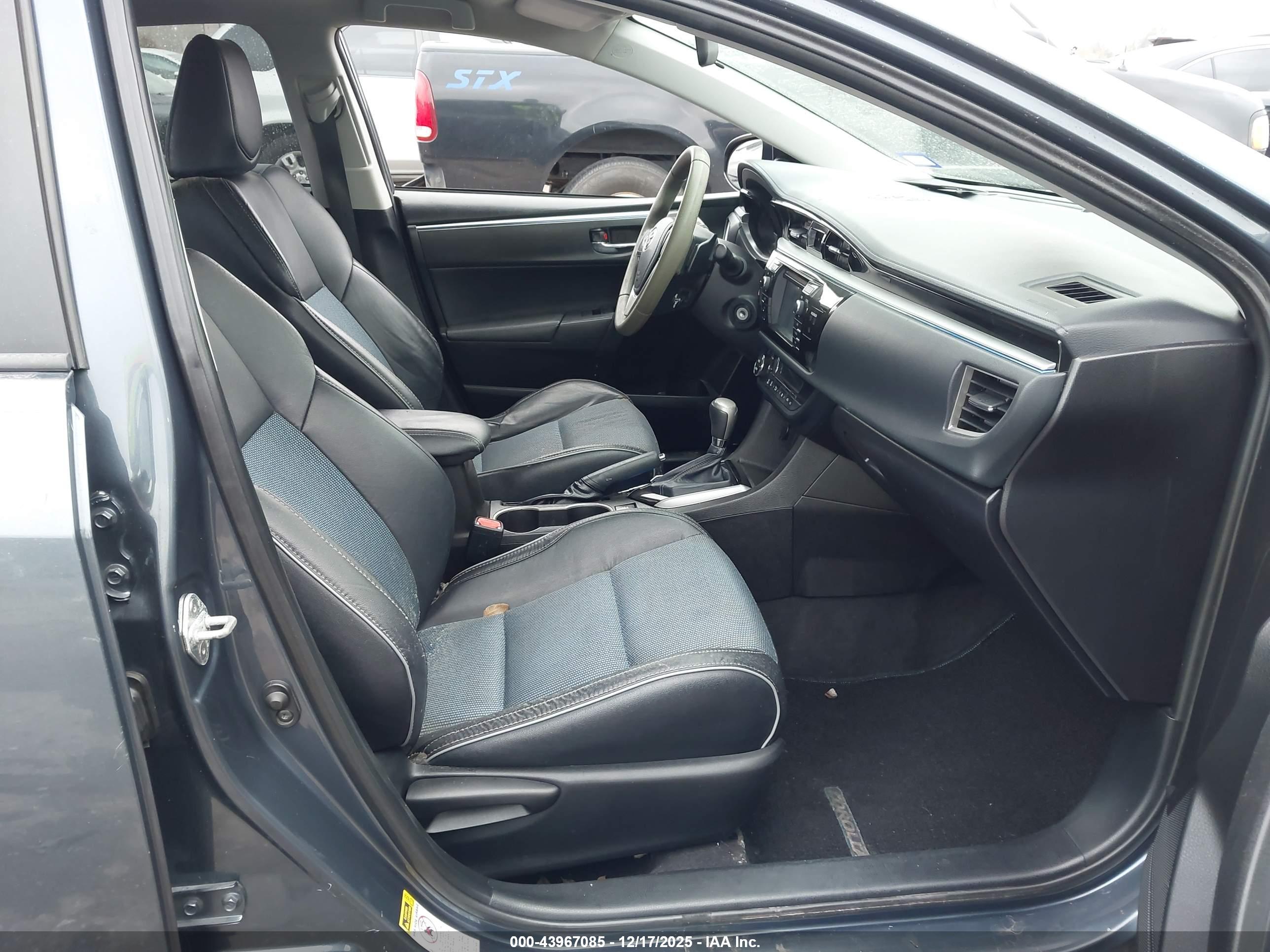 TOYOTA COROLLA image 5
