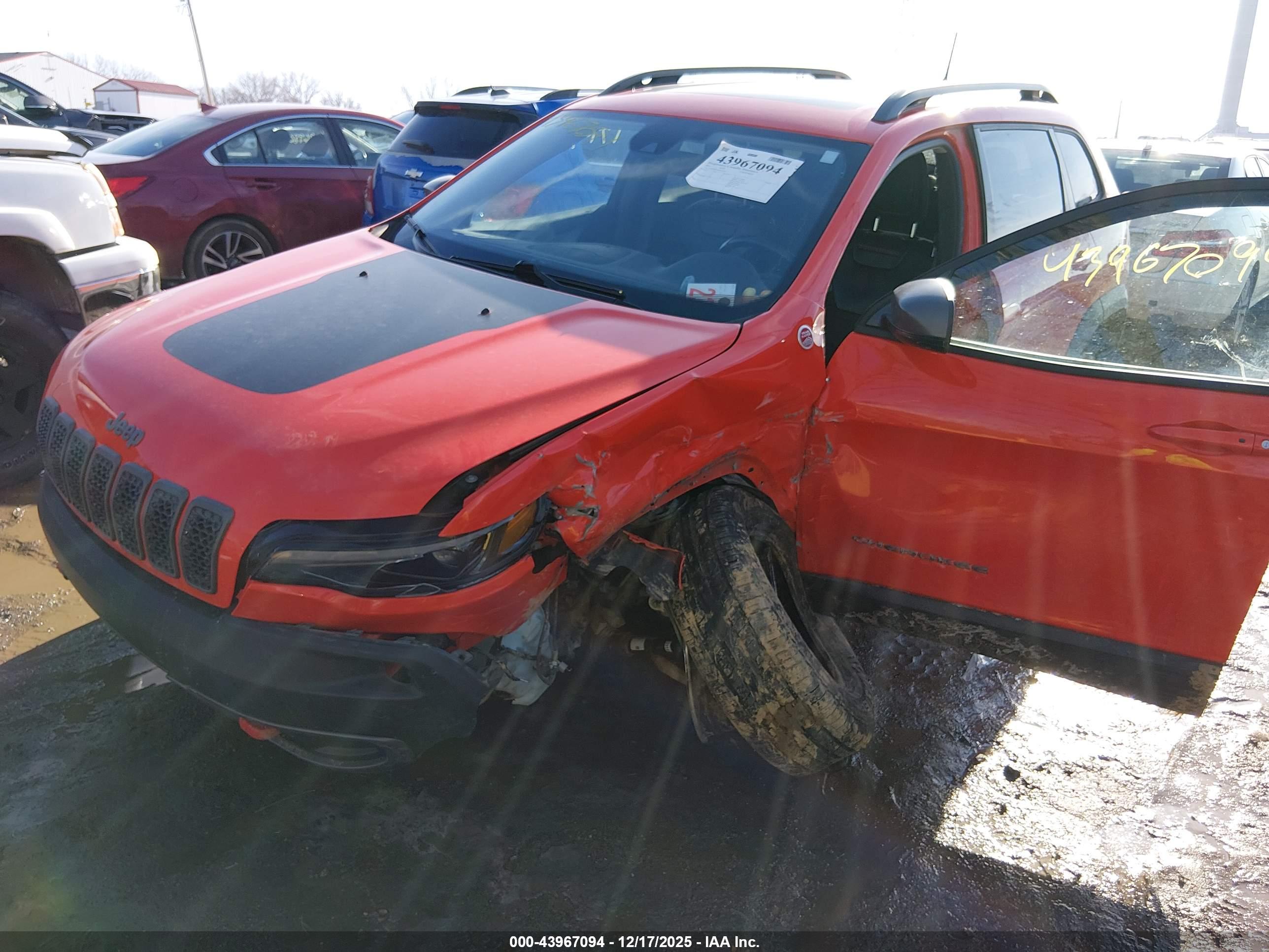 JEEP CHEROKEE image 2
